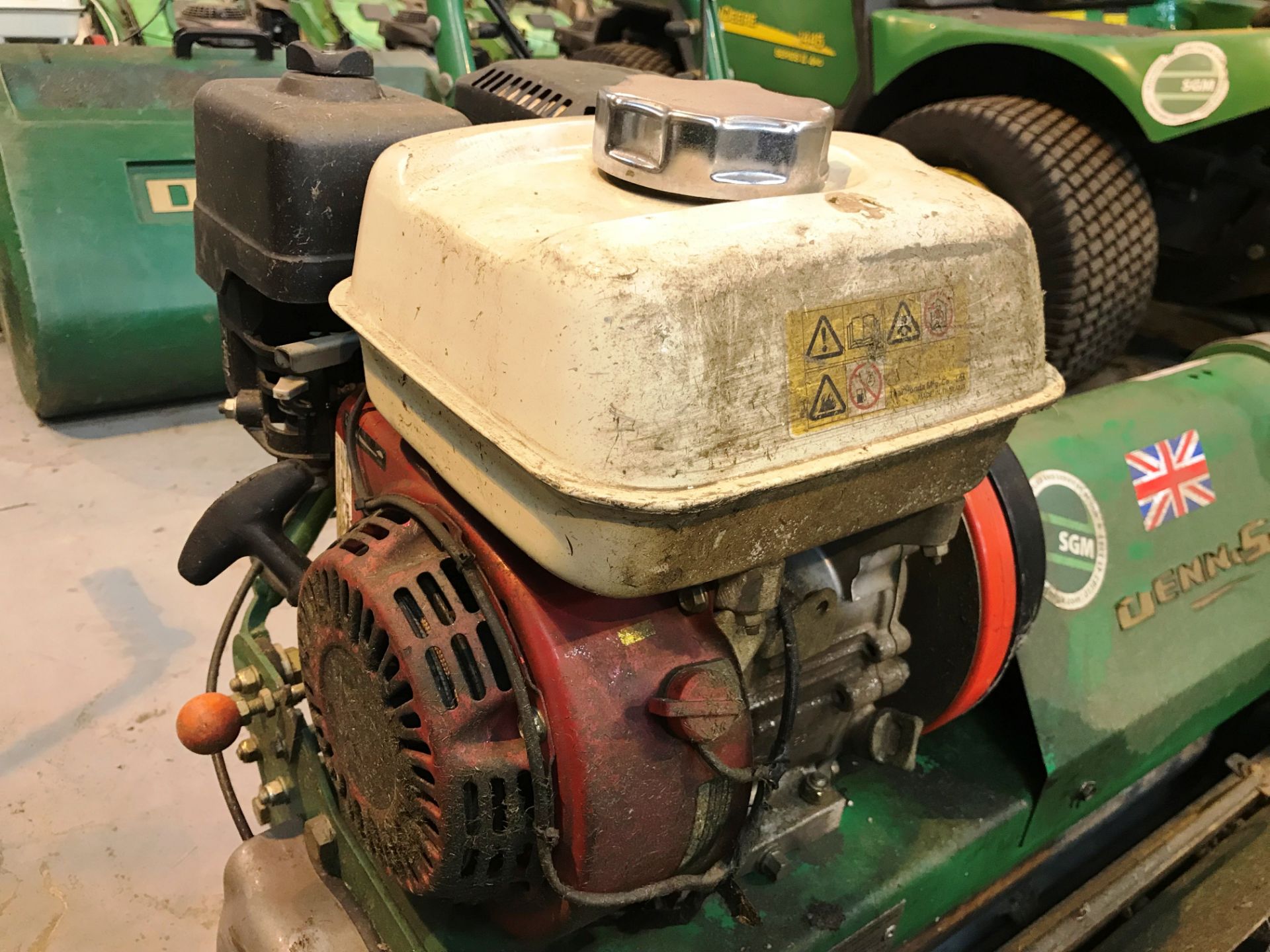 Dennis FT 610 Cylinder Mower w/ Cassette & Grass Box | 2015 - Image 6 of 7