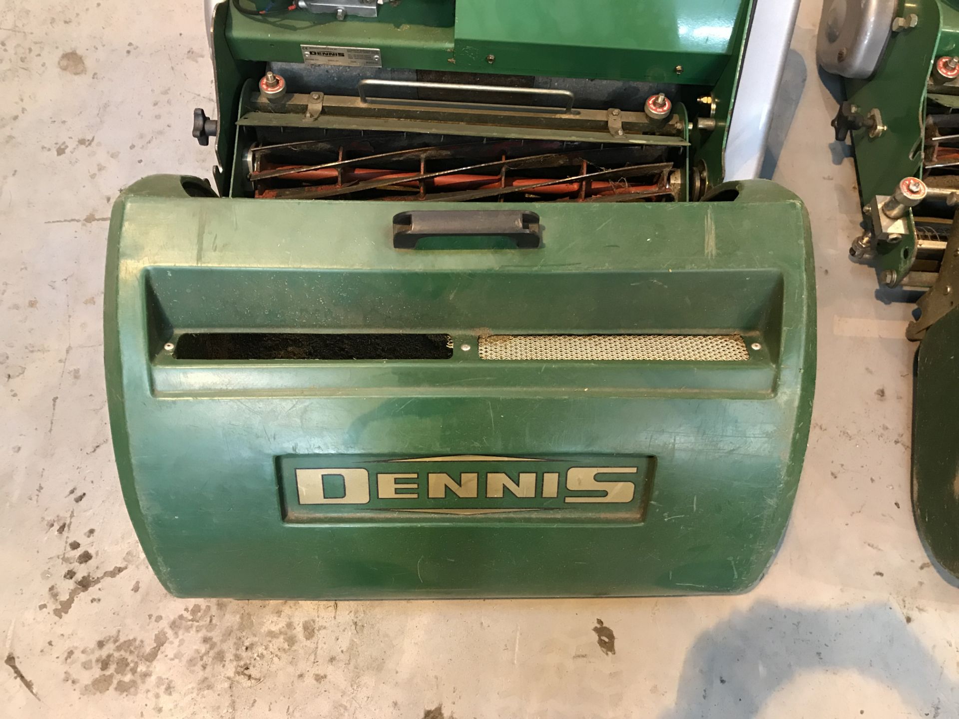 Dennis FT 610 Cylinder Mower w/ Cassette & Grass Box | 2015 - Image 4 of 7