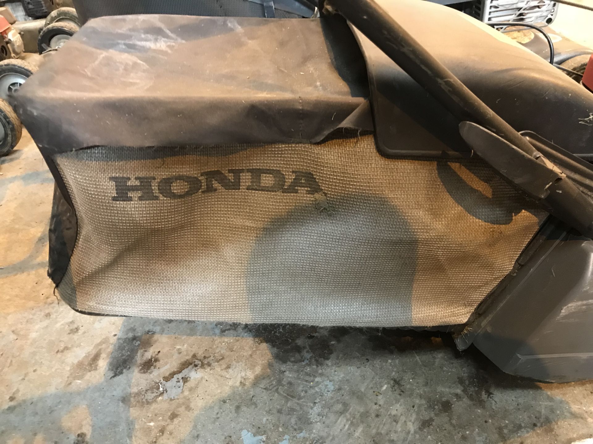 Honda HRX 476C QXE Petrol Mower | 2014 - Image 7 of 7