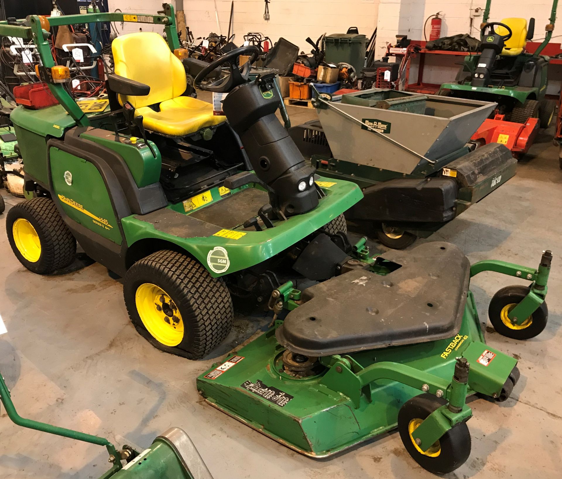 John Deere 4WD 1445 Series II Ride On Mower w/ Fast-Back Commercial | 13 Plate | Hours: 2070 - Non R - Image 2 of 7