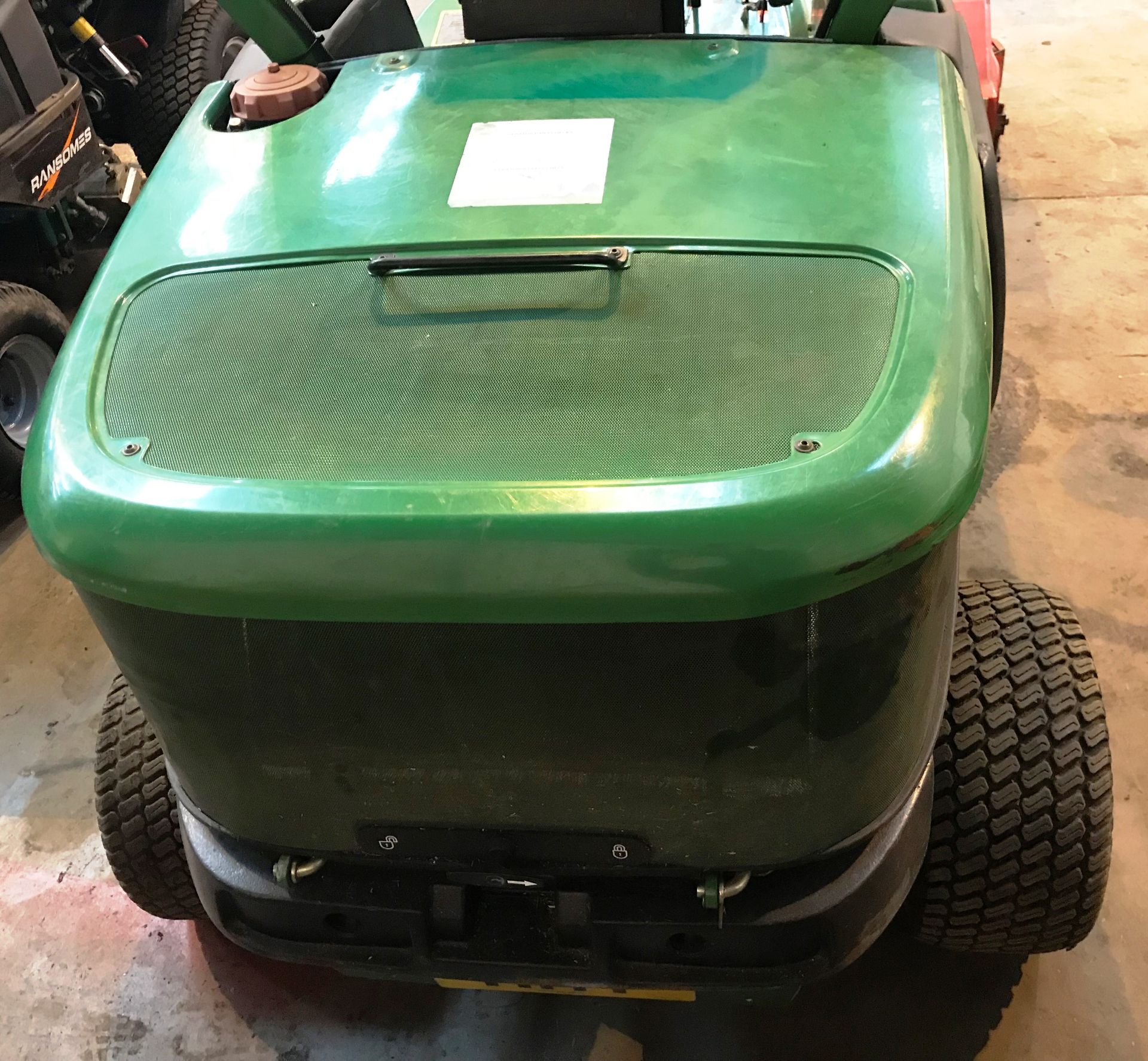 John Deere 4WD 1445 Series II 4WD Ride On Mower Hours: 943 (Excludes Trimax Flaildek FX 155 Attachm - Bild 3 aus 12