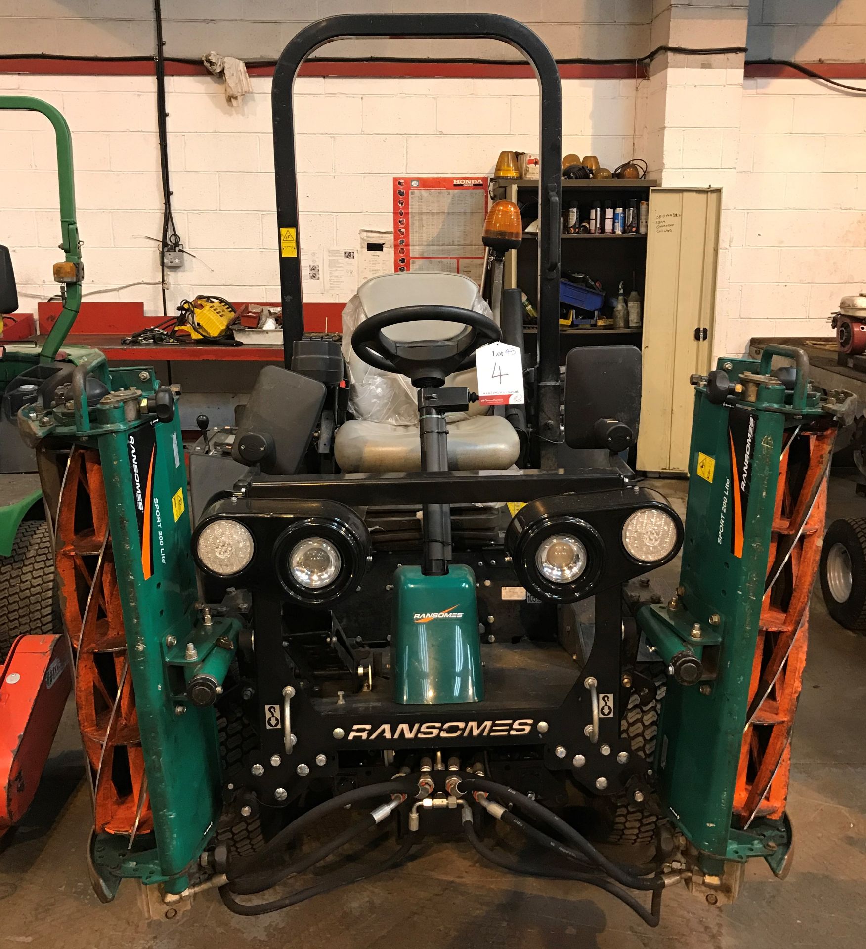 Ransomes Highway 3 Cylinder Mower | 16 Plate | Hours: 1029