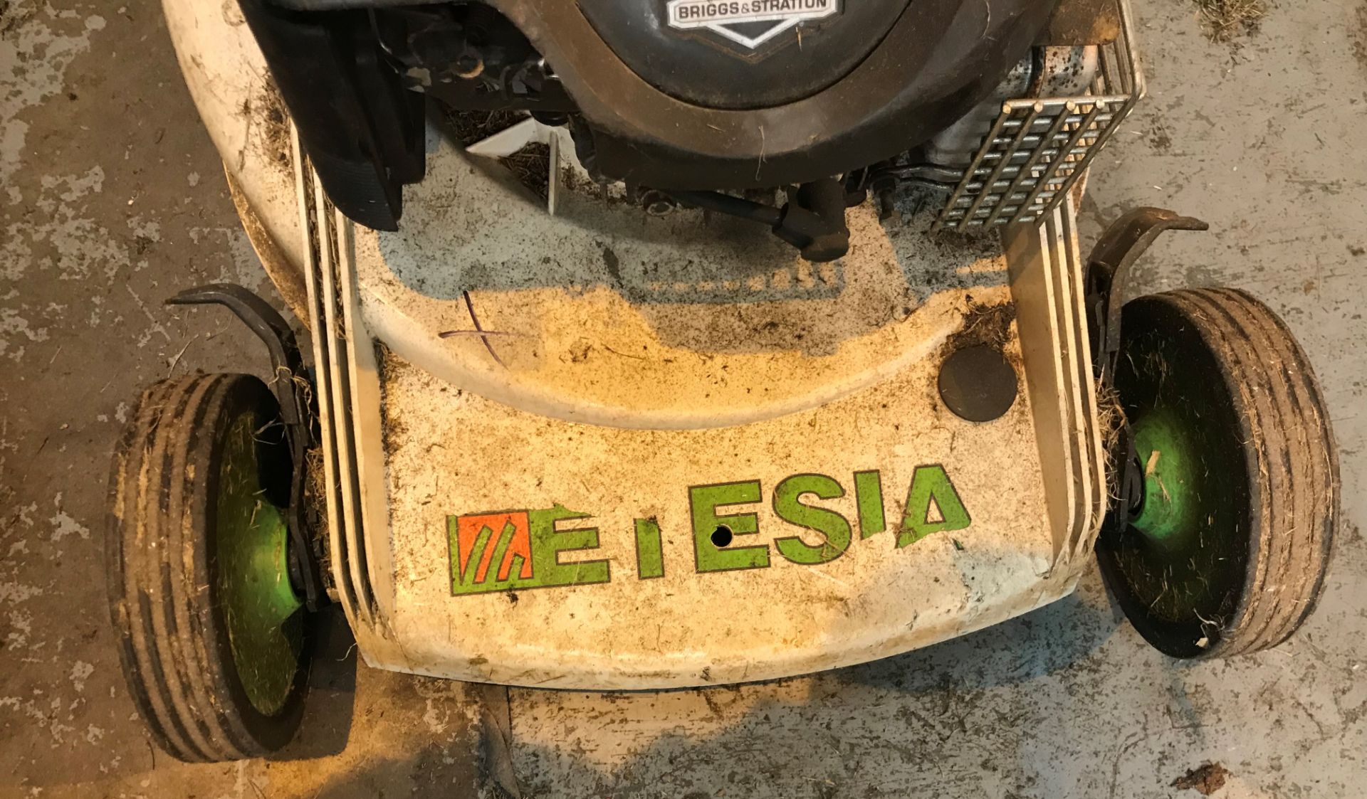 Etesia PBTS Self Propelled Commercial Lawn Mower | 2011 - Image 4 of 6