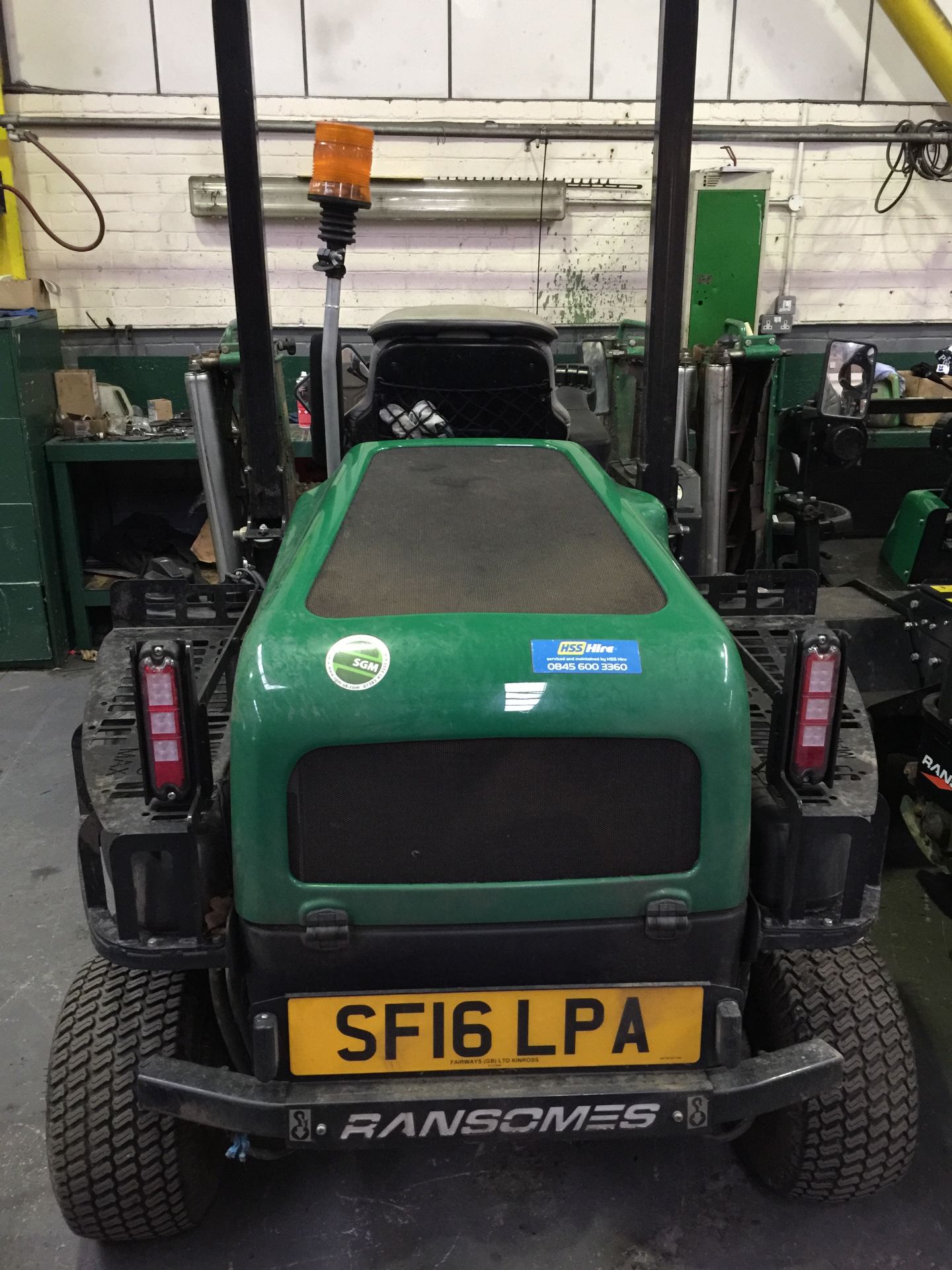 Ransomes Highway 3 LGEA340 4WD Ride on Mower - Image 3 of 6