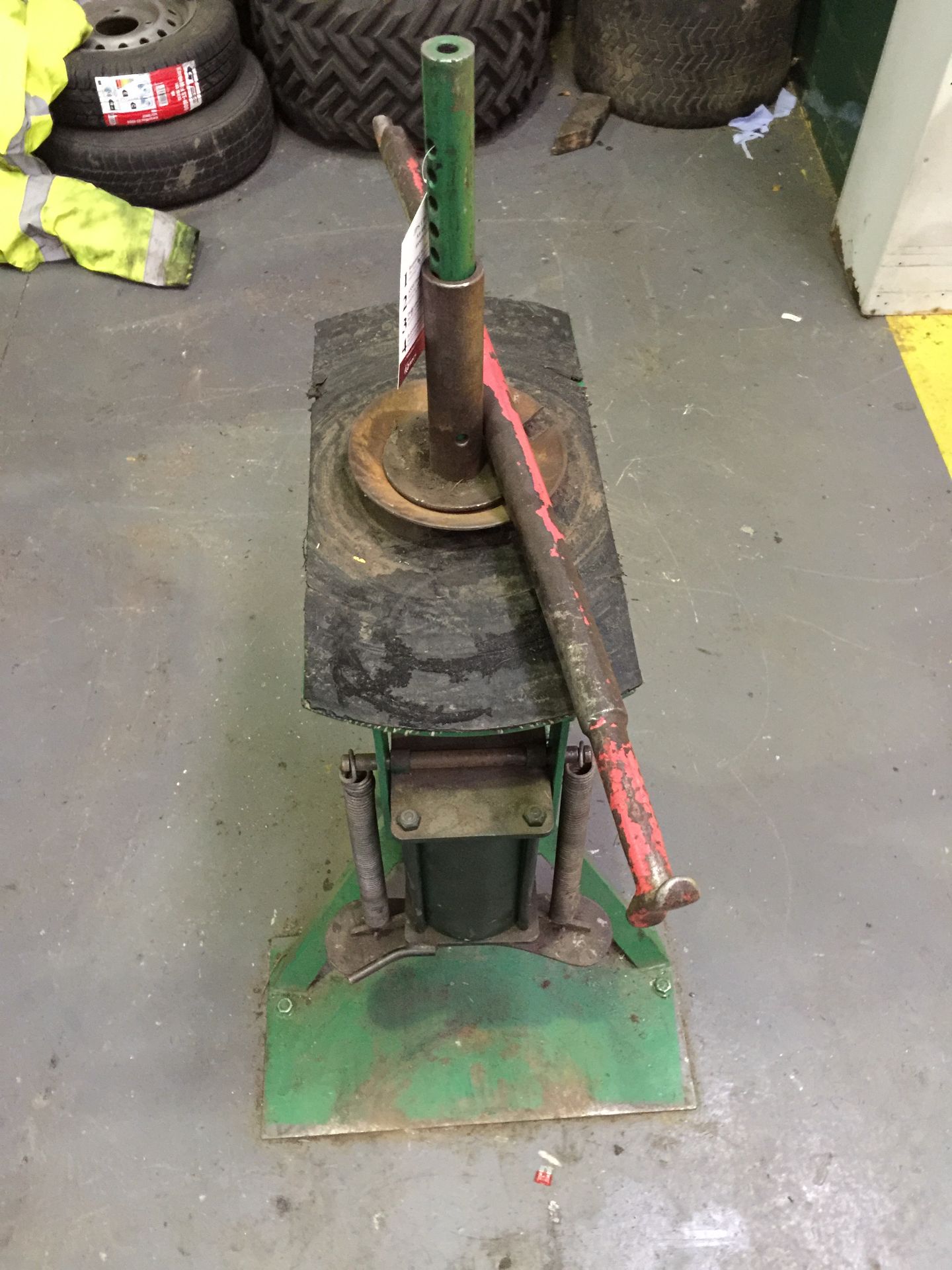 Fabricated Steel Tyre Remover - Image 2 of 2