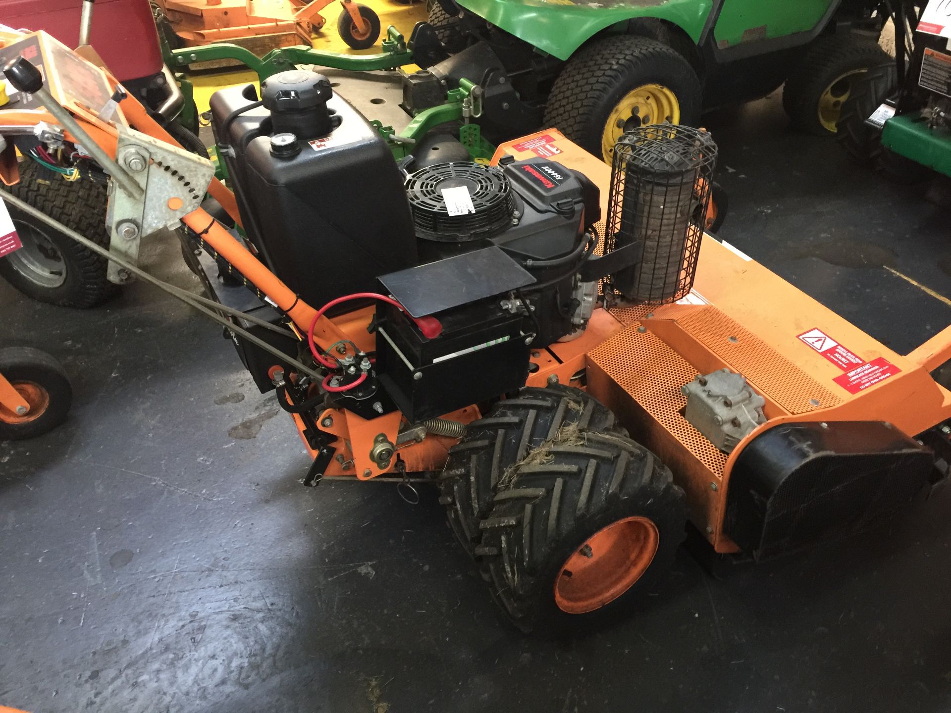 Scag Hydro-Drive SWZ36A14FS Large Pedestrian Rotary Mower with electric starter and STM F48 Super fl - Bild 4 aus 4