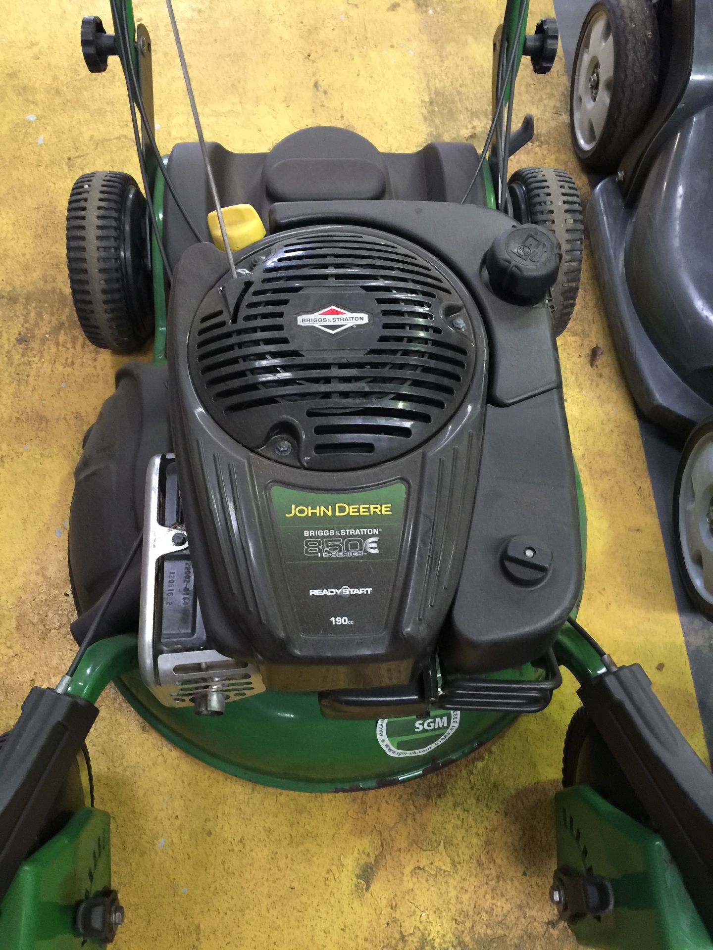 John Deere JS63VC Small Pedestrian Rotary Mower - Image 2 of 3