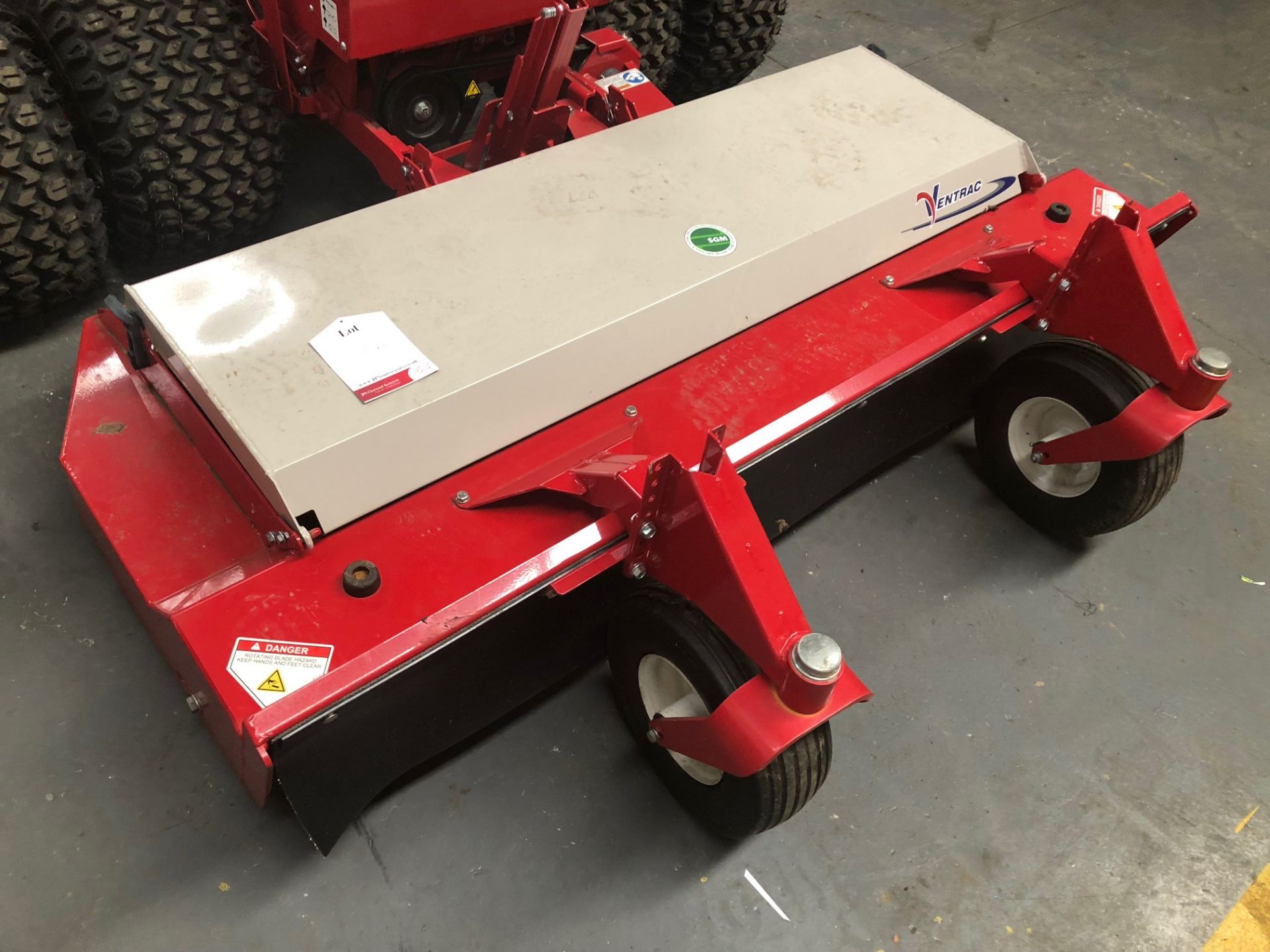 Ventrac 4500Y Compact Tractor - Bild 3 aus 11