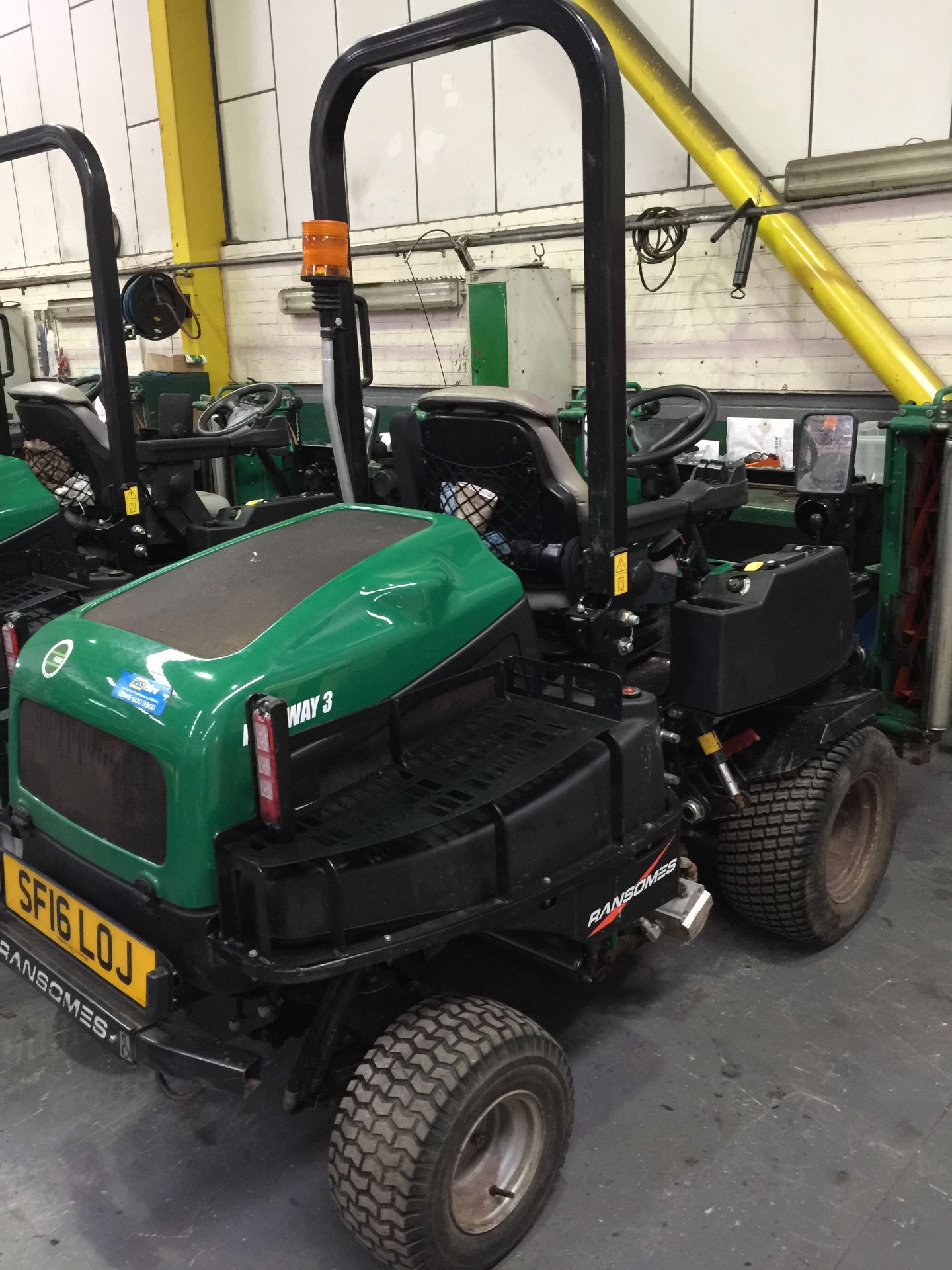 Ransomes Highway 3 LGEA340 4WD Ride on Mower - Image 3 of 7