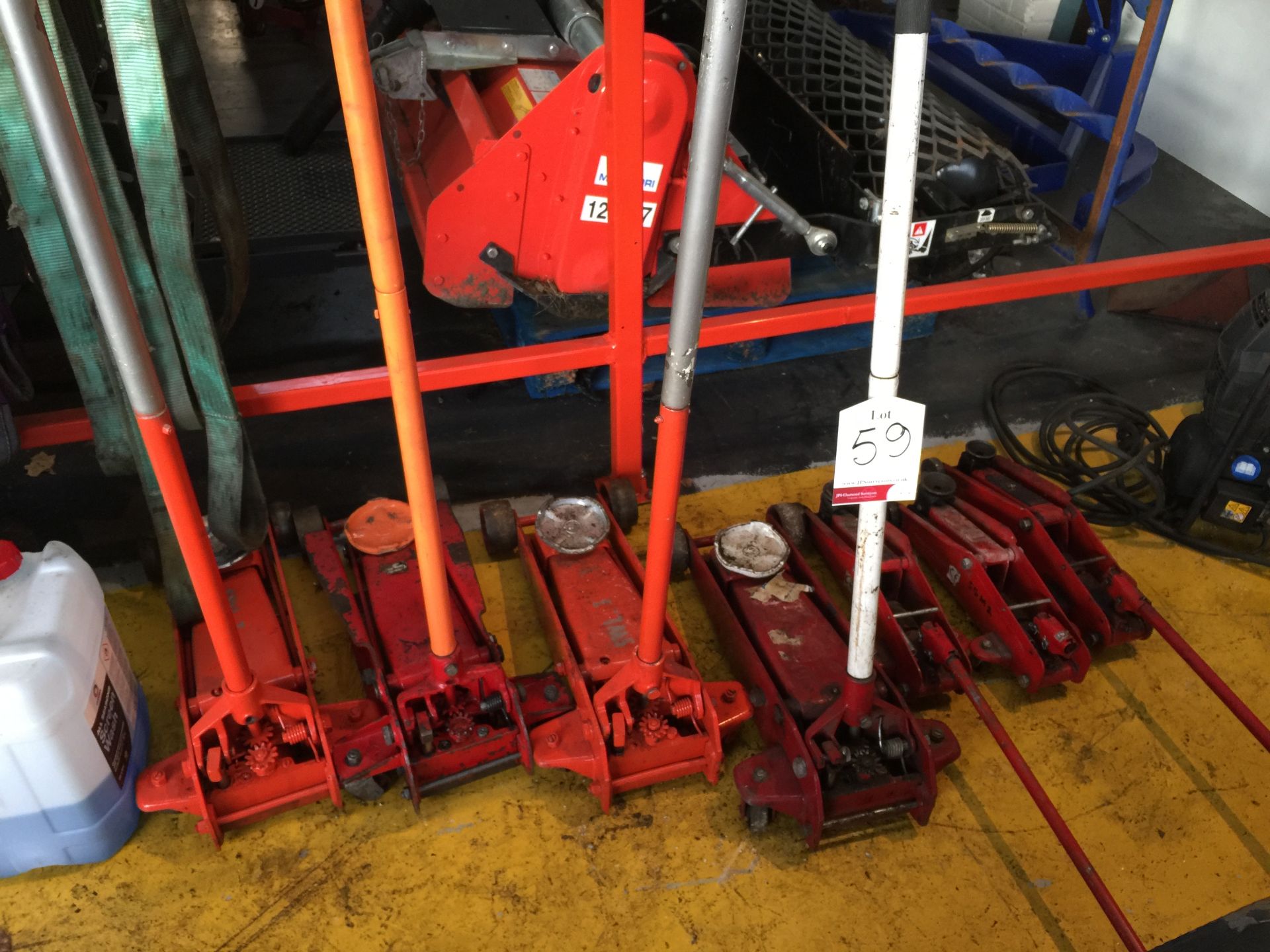 7 x Trolley jacks