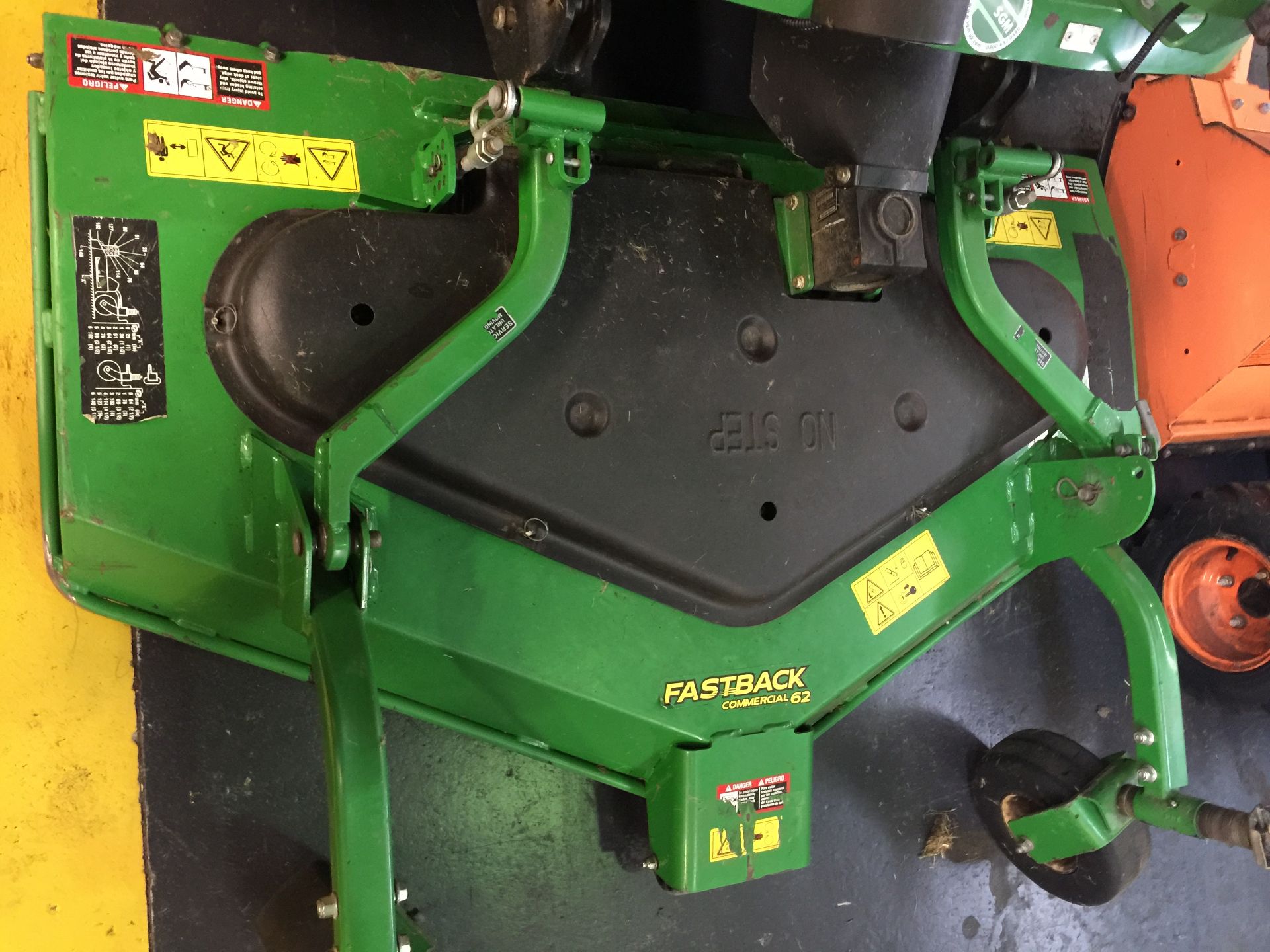 John Deere 1445 Front Rotary Ride on Mower with John Deere 62" RD deck 14/1 - Bild 3 aus 7