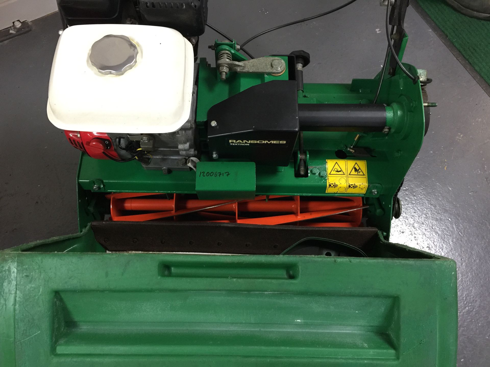 Ransomes Textron Lawn mower - Bild 2 aus 3