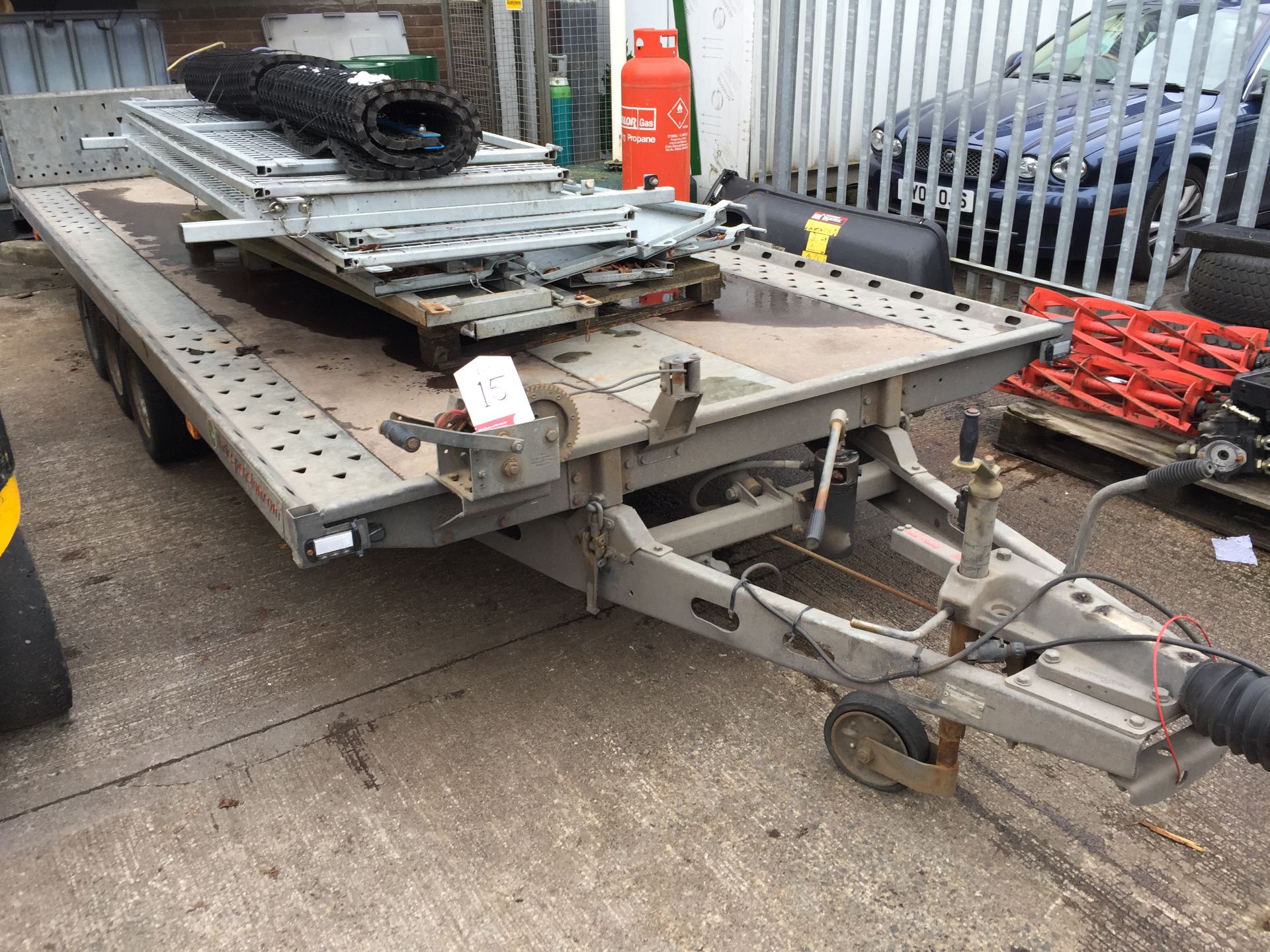 Indespension V16 Version R Tri-Axle Trailer with T2605 trailer winch - Image 2 of 3