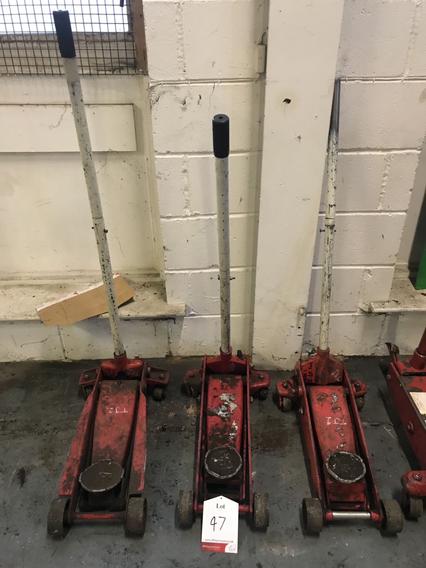 3 x Various mobile trolley jacks