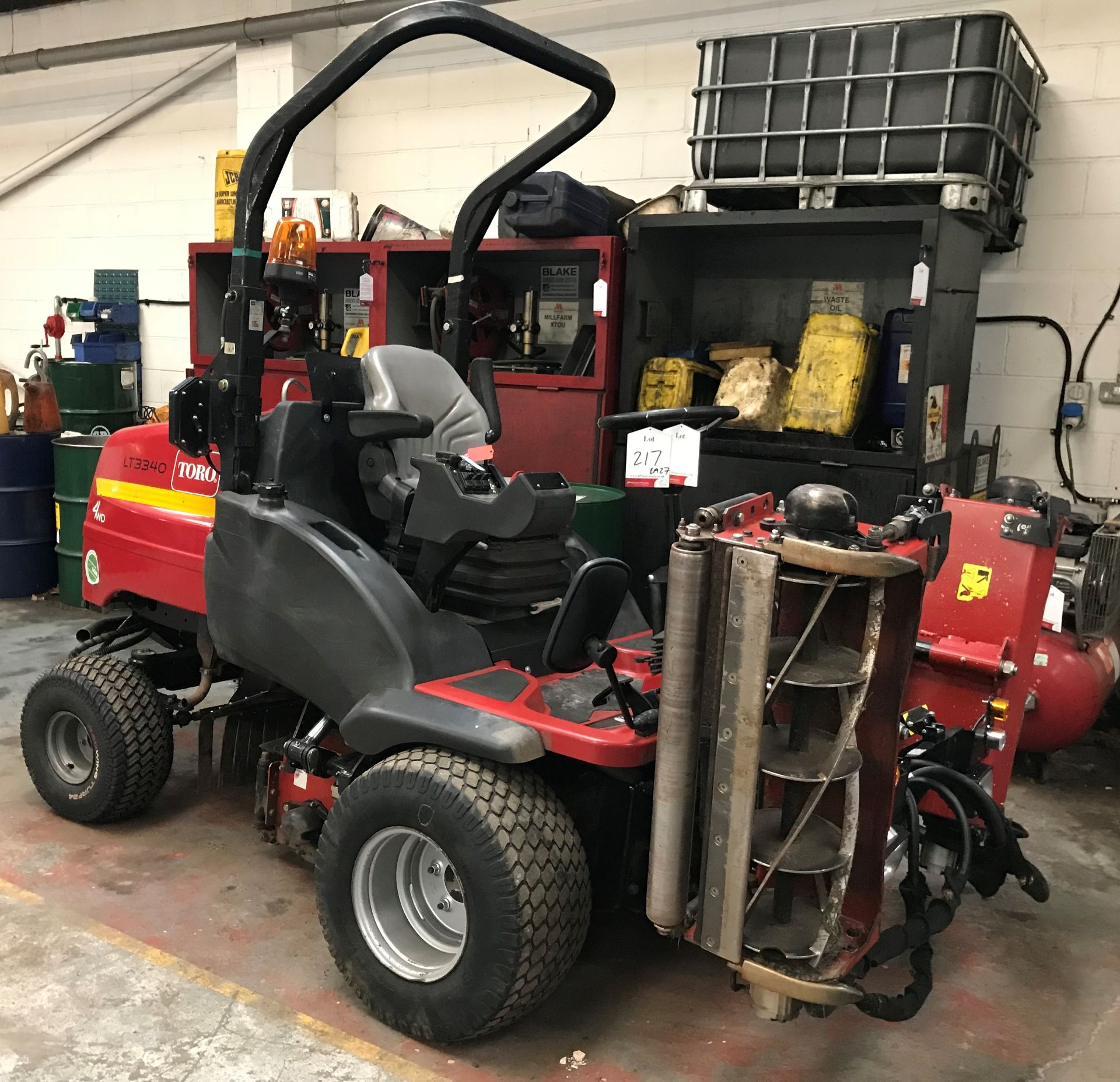 Toro LT3340 4WD 3 Gang Ride On Reel Mower | 2012