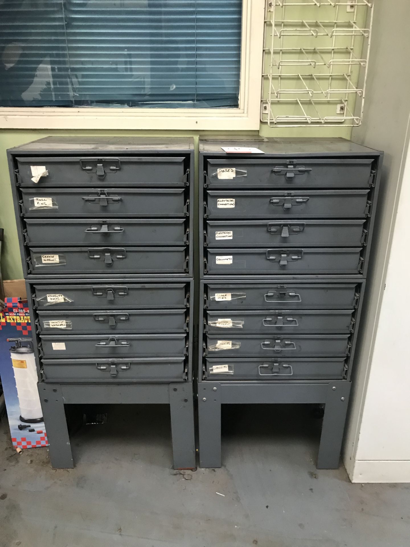 2 x 8 Drawer Workshop Storage Unit w/ Contents of Fixings