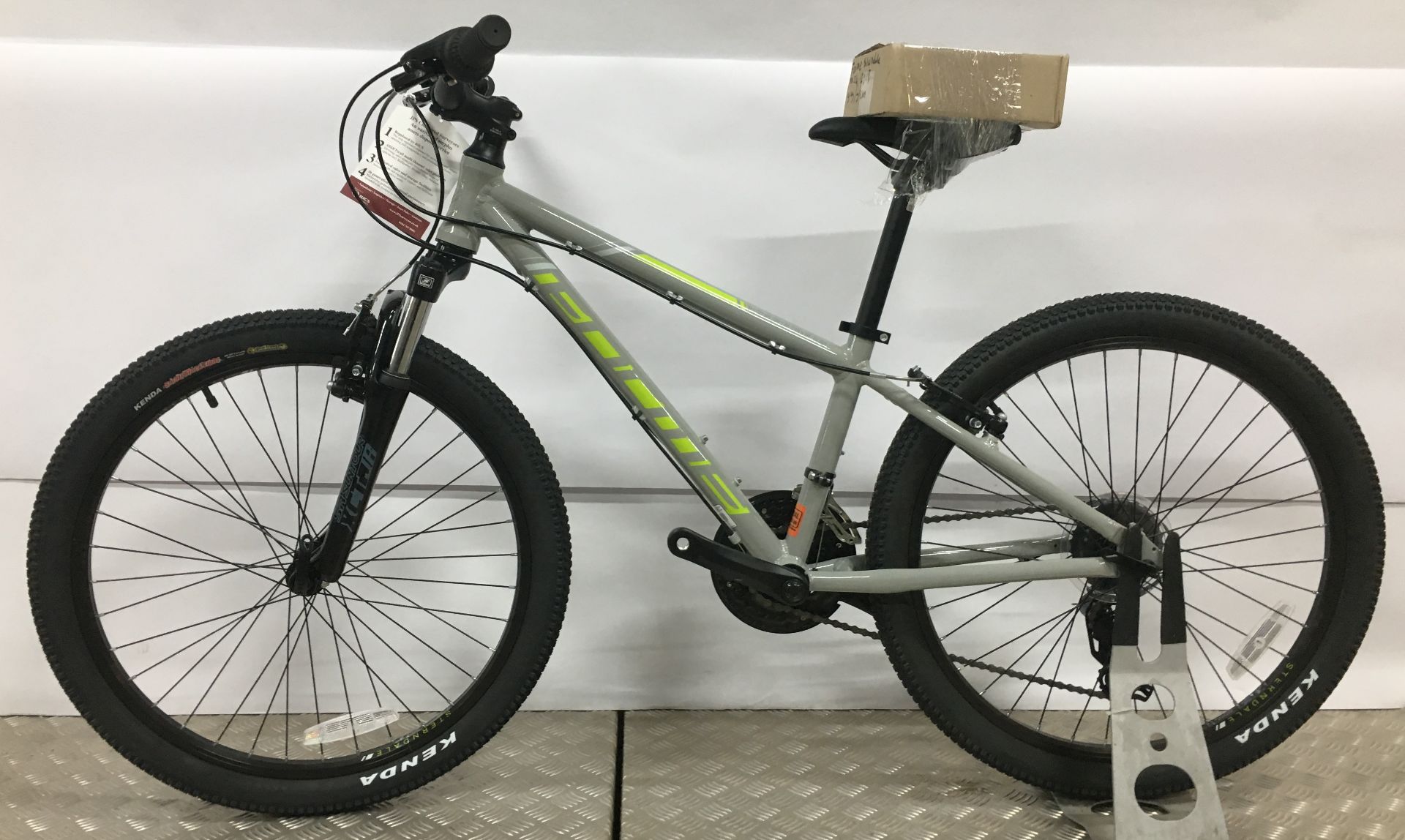 Forme Sterndale 24 Junior Mountain Bike. Ex Display. RRP £300 - Image 2 of 7