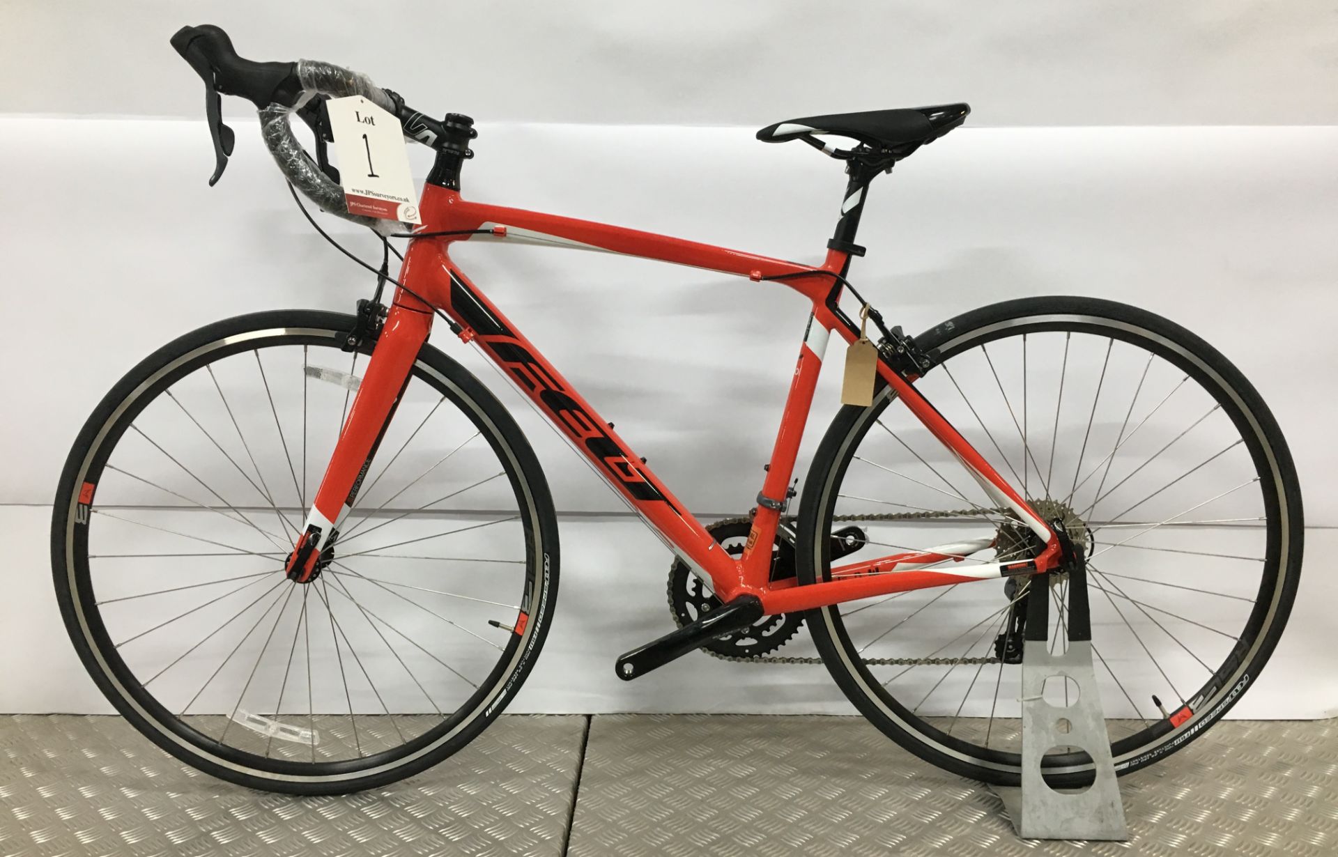 Felt Z100 Sportive Road Bike 2016. Ex-Display. RRP £629