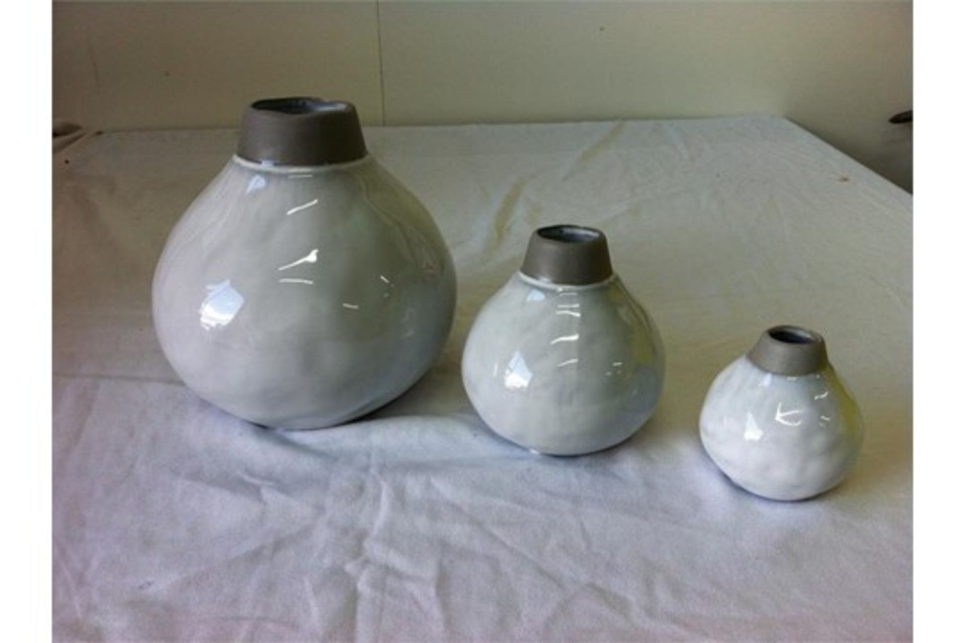 Kitchenware comprises 5 x Nicolas Vahe Espresso Pot/Makers, Ceramic Mother Hen Nest; 2 x Set of 3 Hu - Image 4 of 4