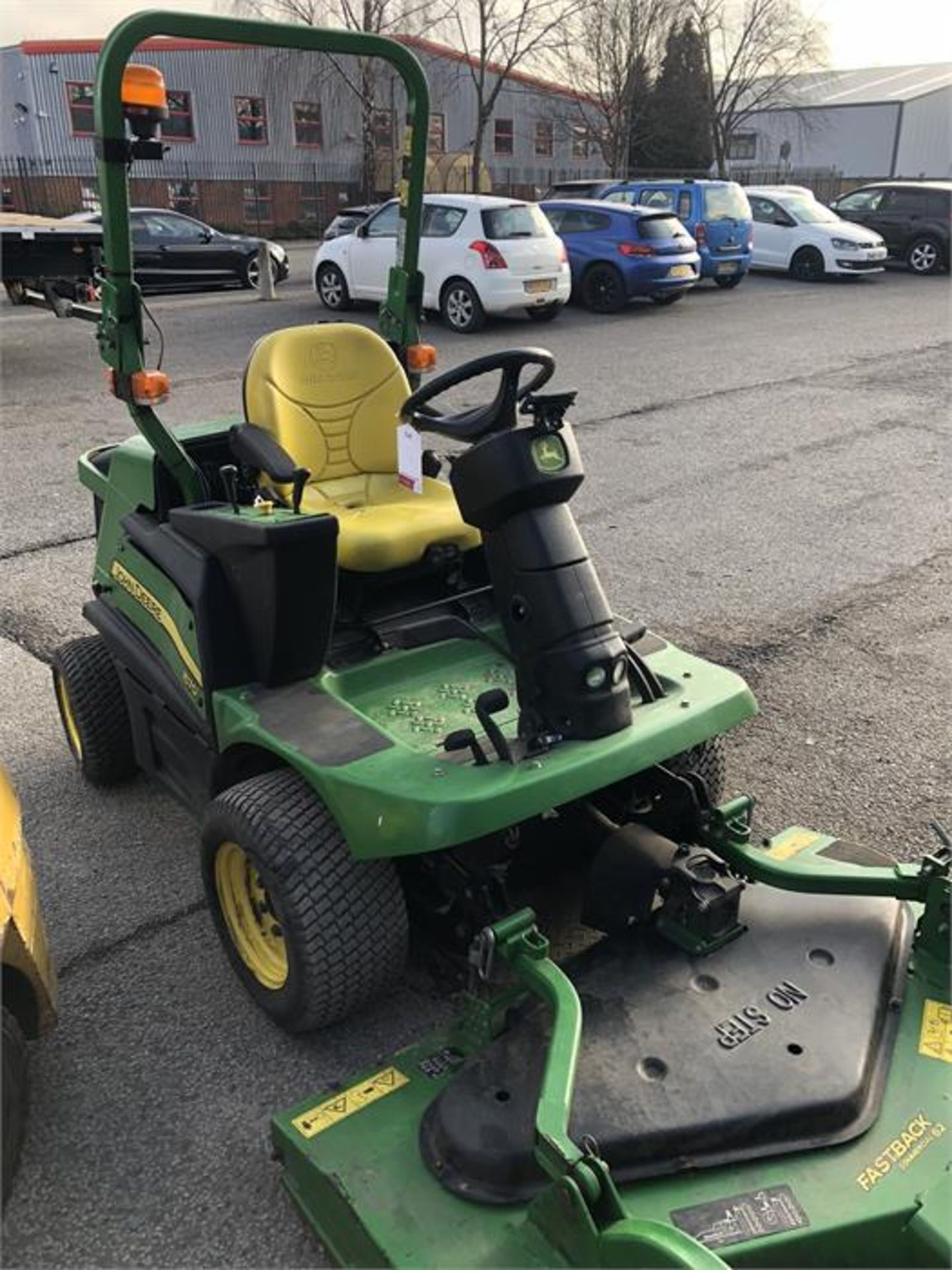 John Deere 1570 TER C 4WD Front Rotary Mower with Fastback Commercial 62 Attachment