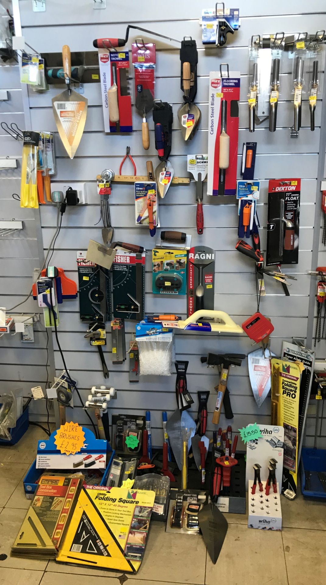 Quantity of Various Hand Tools as per photos