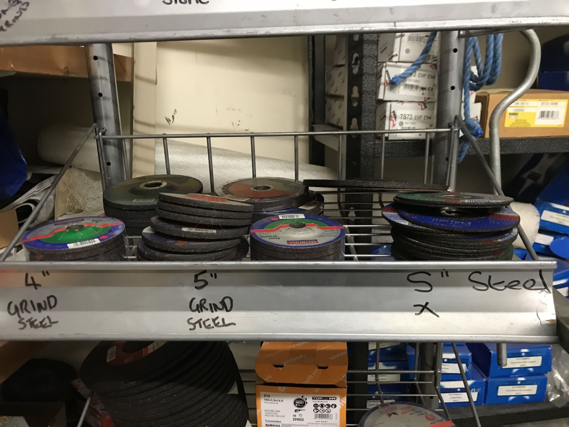 Quantity of Grinding Discs - both metal & stone use - Various sizes - Bild 6 aus 7