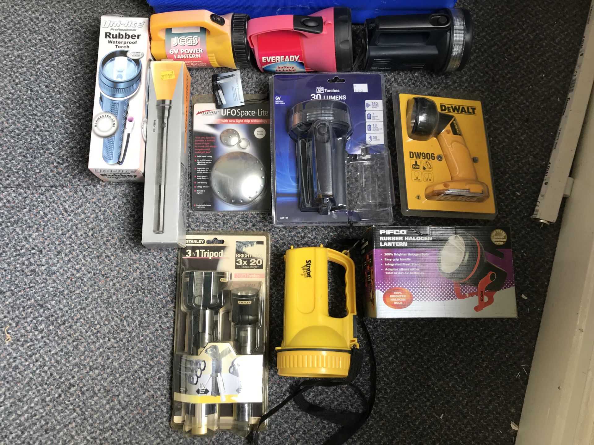 Quantity of Various Flashlights/Lanterns as per photos - Bild 2 aus 11