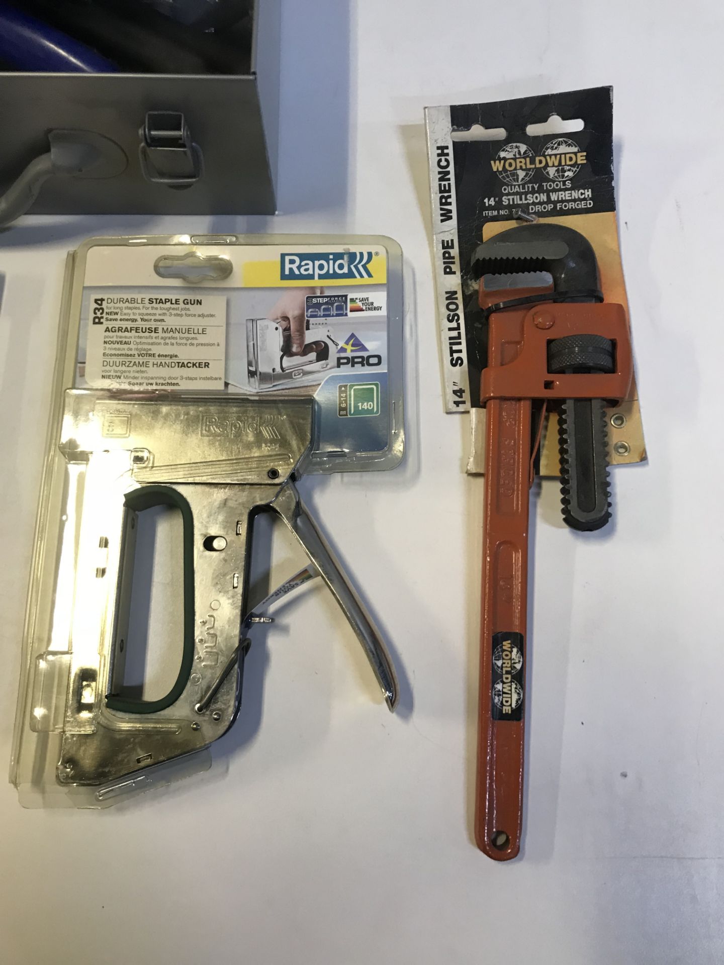 Quantity of various hand tools - Staple Gun, Wrenches, Screwdrivers & Files - as per photos - Bild 3 aus 5