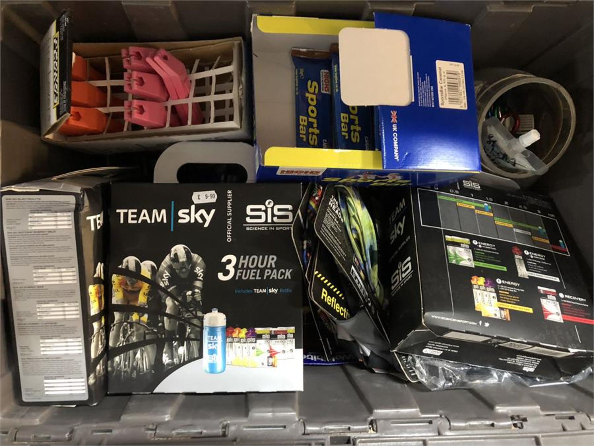 Various Bike Accessories including Energy Powders, Energy Bars, Bike Cleaner, Lubricants and more - Bild 4 aus 6