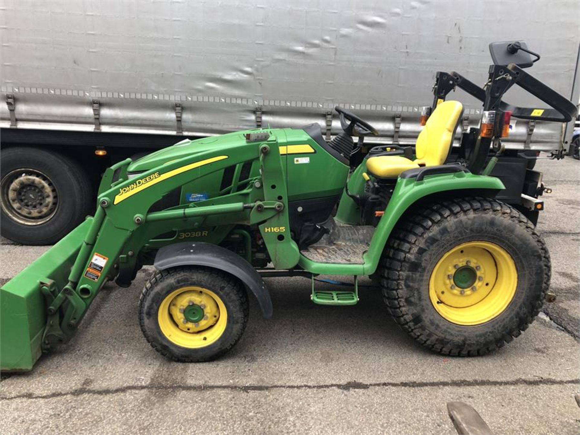 John Deere 3038R Compact Utility Tractor | YOM: 2016 - Image 2 of 13