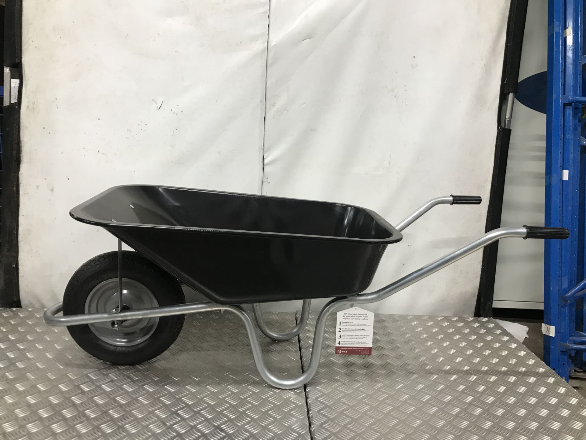 Unbranded Wheel-barrow - Image 2 of 4