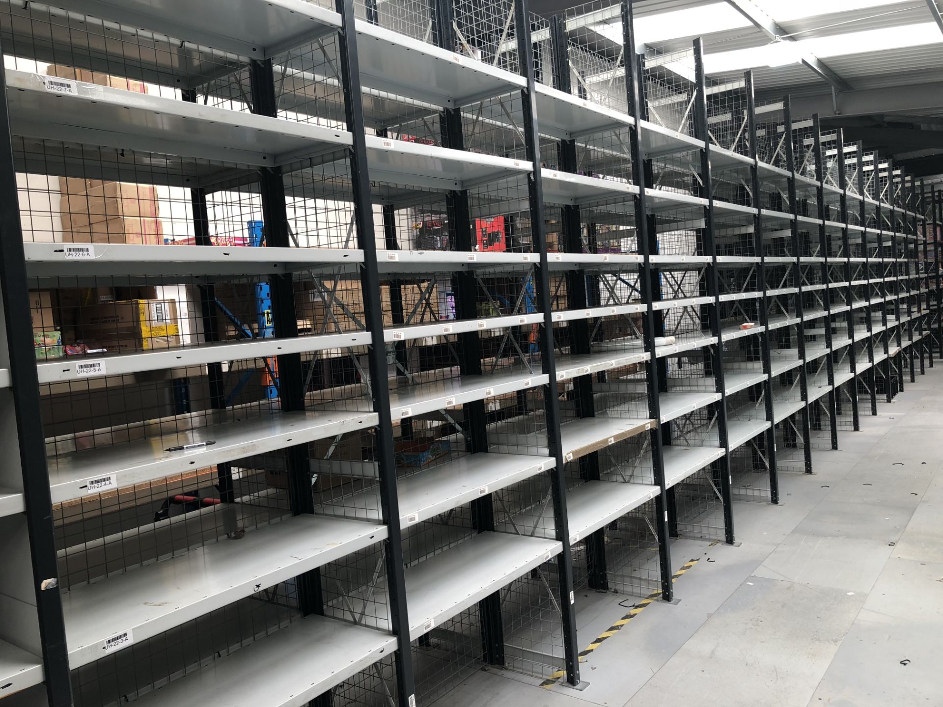 2 x 18 Bays adjusable boltless racking 1000 x 1400 x 3140 - Bild 4 aus 7