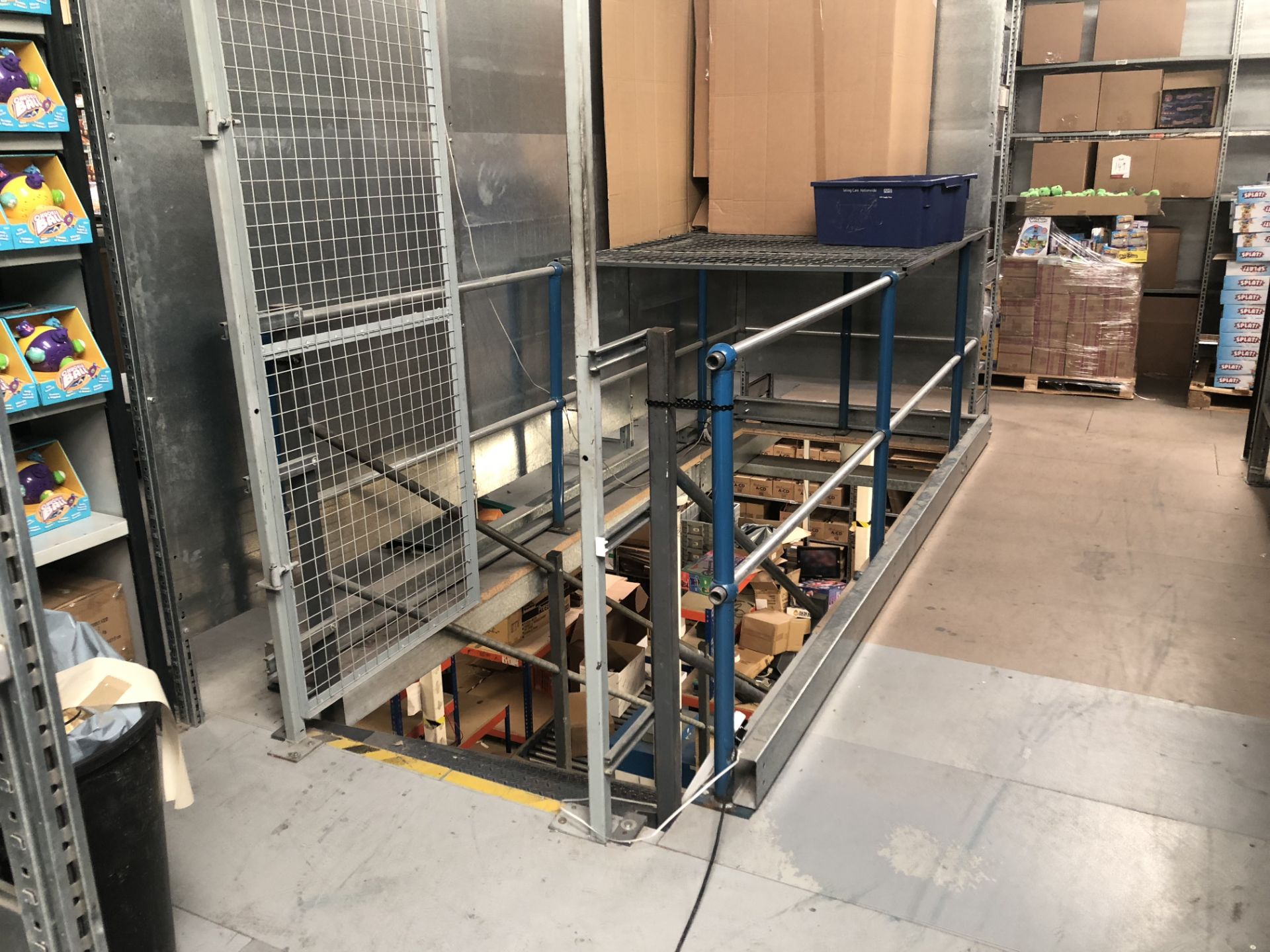 Mezzanine floor 19.7 x 19.4 m incl. 2 x pedestrian staircases, 2 x pallet safety cages, see more…