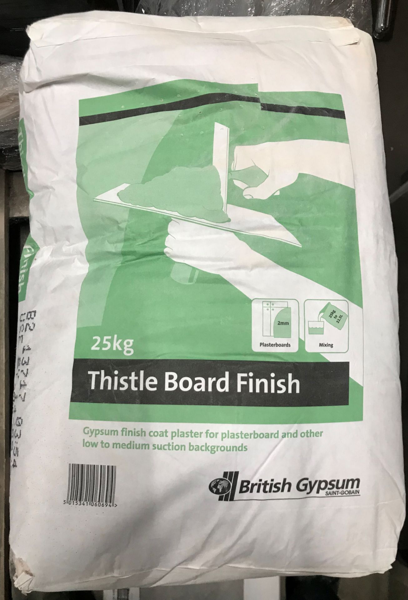 4 x 25KG Bags of British Gypsum Thistle Board Finish Cement - EXP 14/09/2017