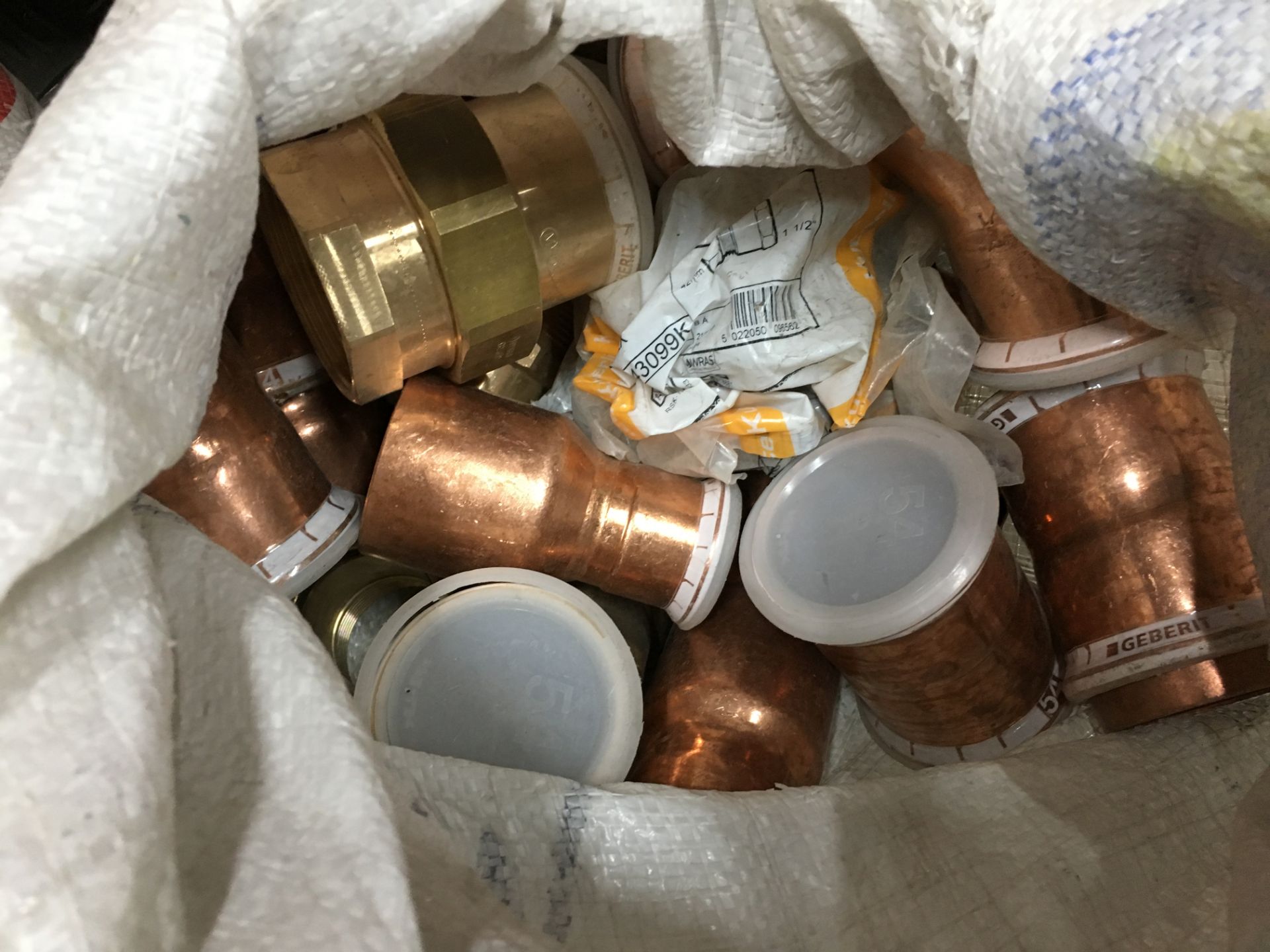 Quantity of Various Stainless Gas Fittings, 54mm Copper Fittings, 1/2" Flexi Hoses and Iron Fittings - Image 4 of 7