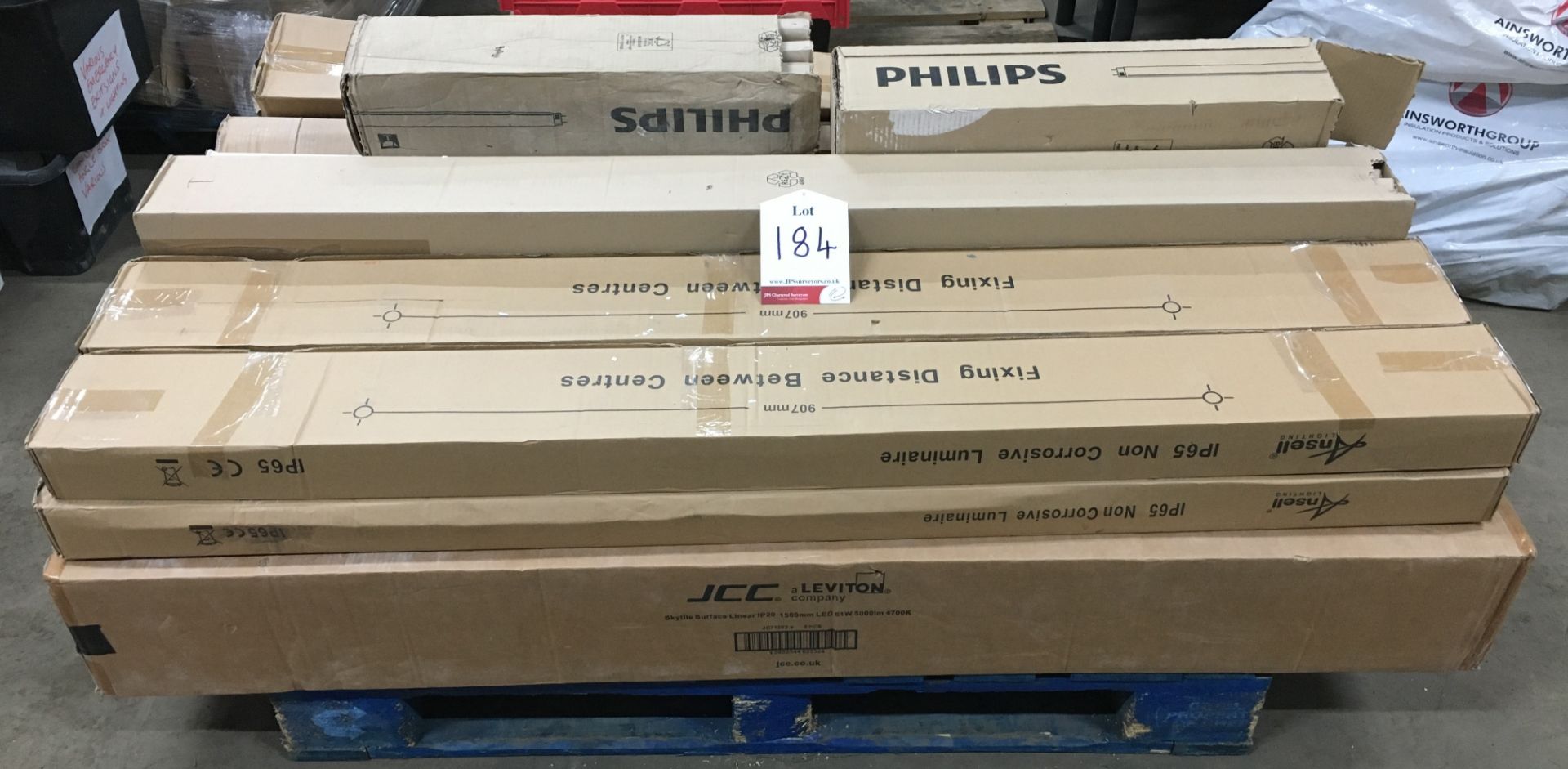 Pallet of Light Fittings - See Description