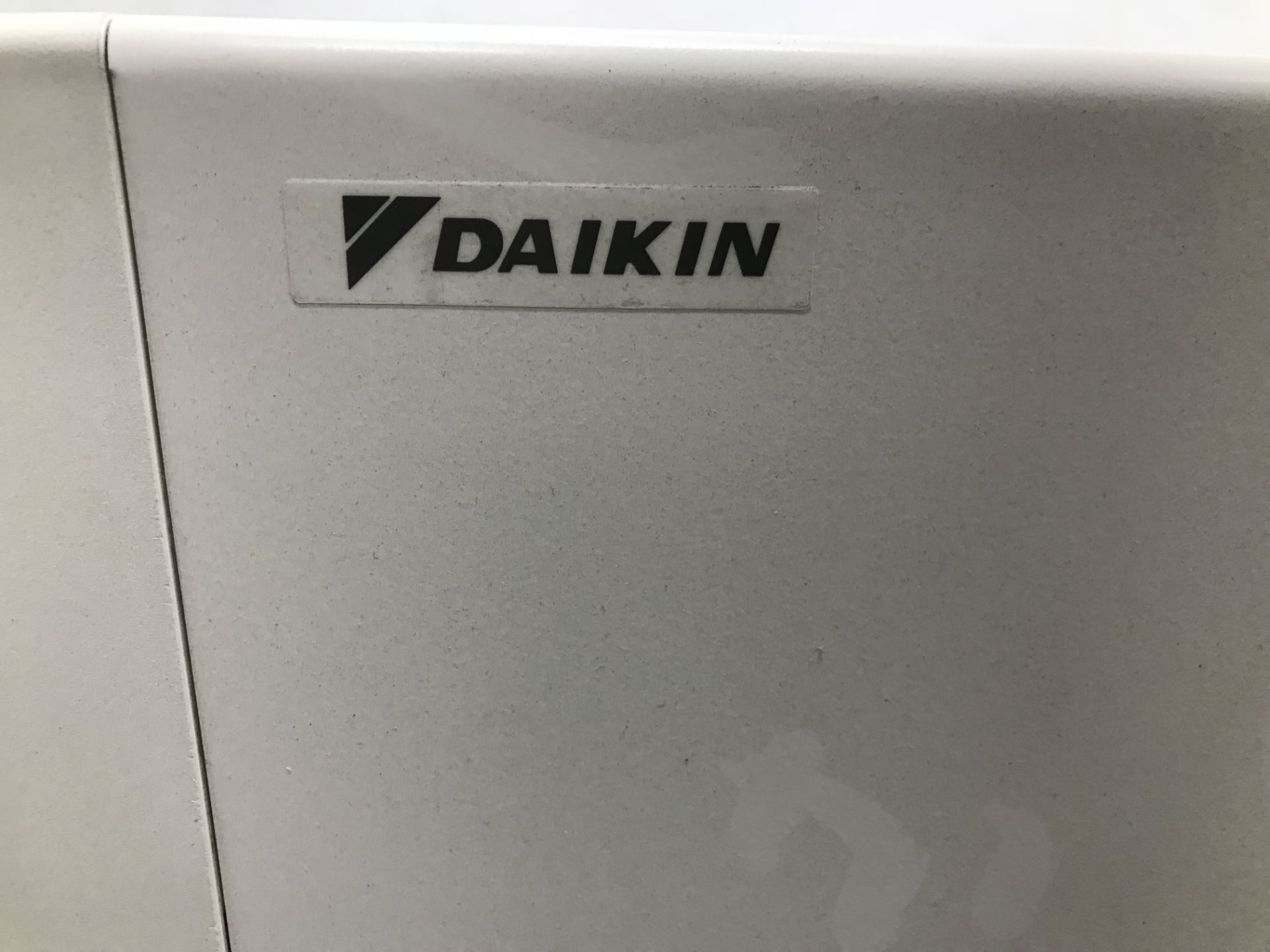 Daikin FXLQ20P2VEB VRV System Air Conditioning Unit - Image 5 of 6
