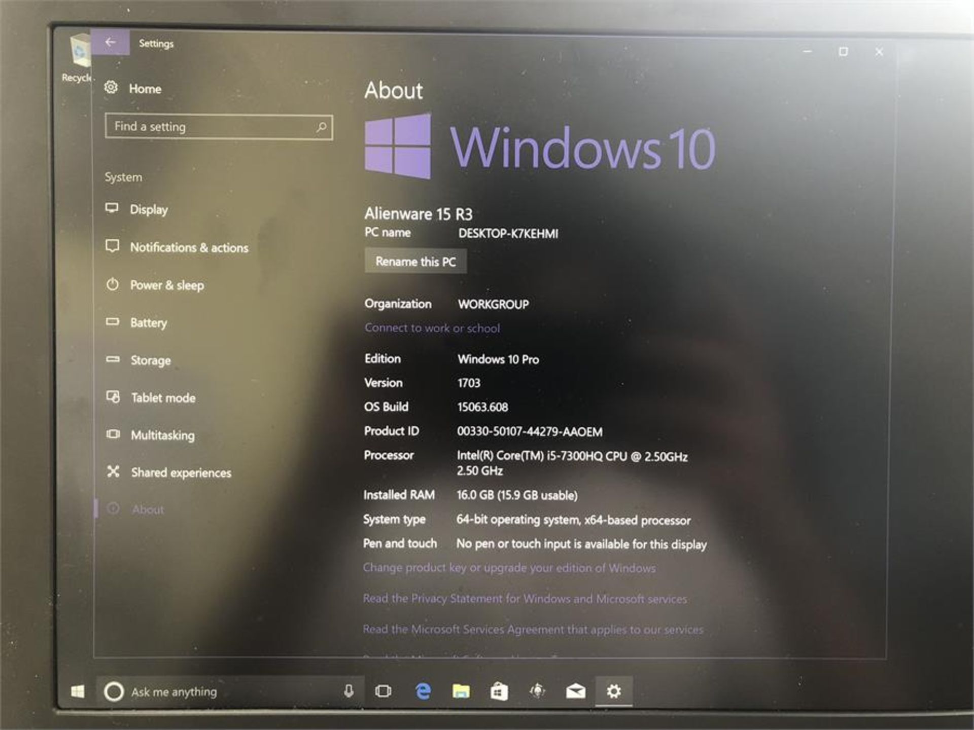 Alienware 15" R3 Gaming Laptop - Windows 10 - Intel i5 - 238GB - Image 5 of 7