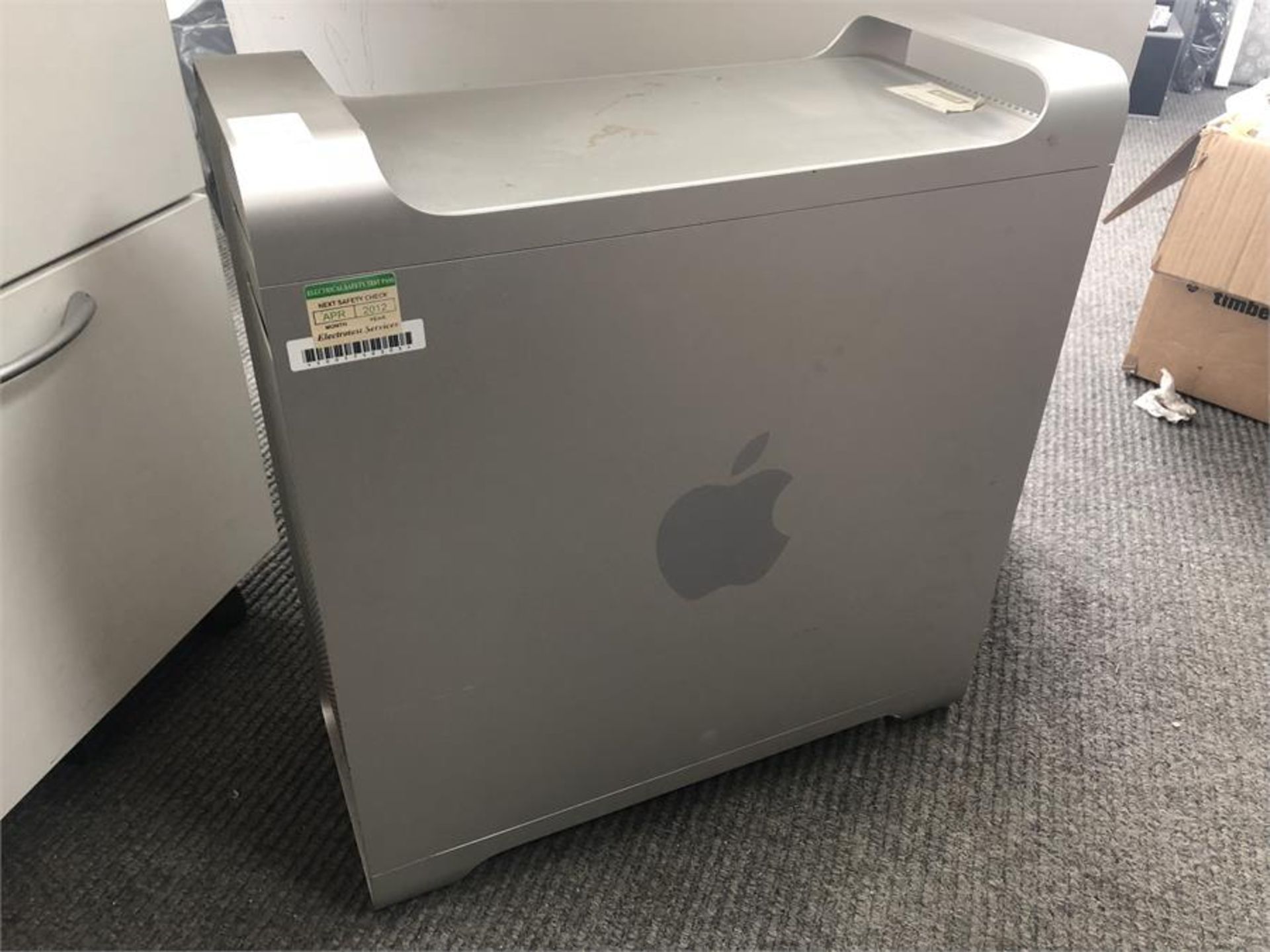 Apple Mac Pro Quad Core A1186 250GB - Securely Wiped - Image 2 of 5