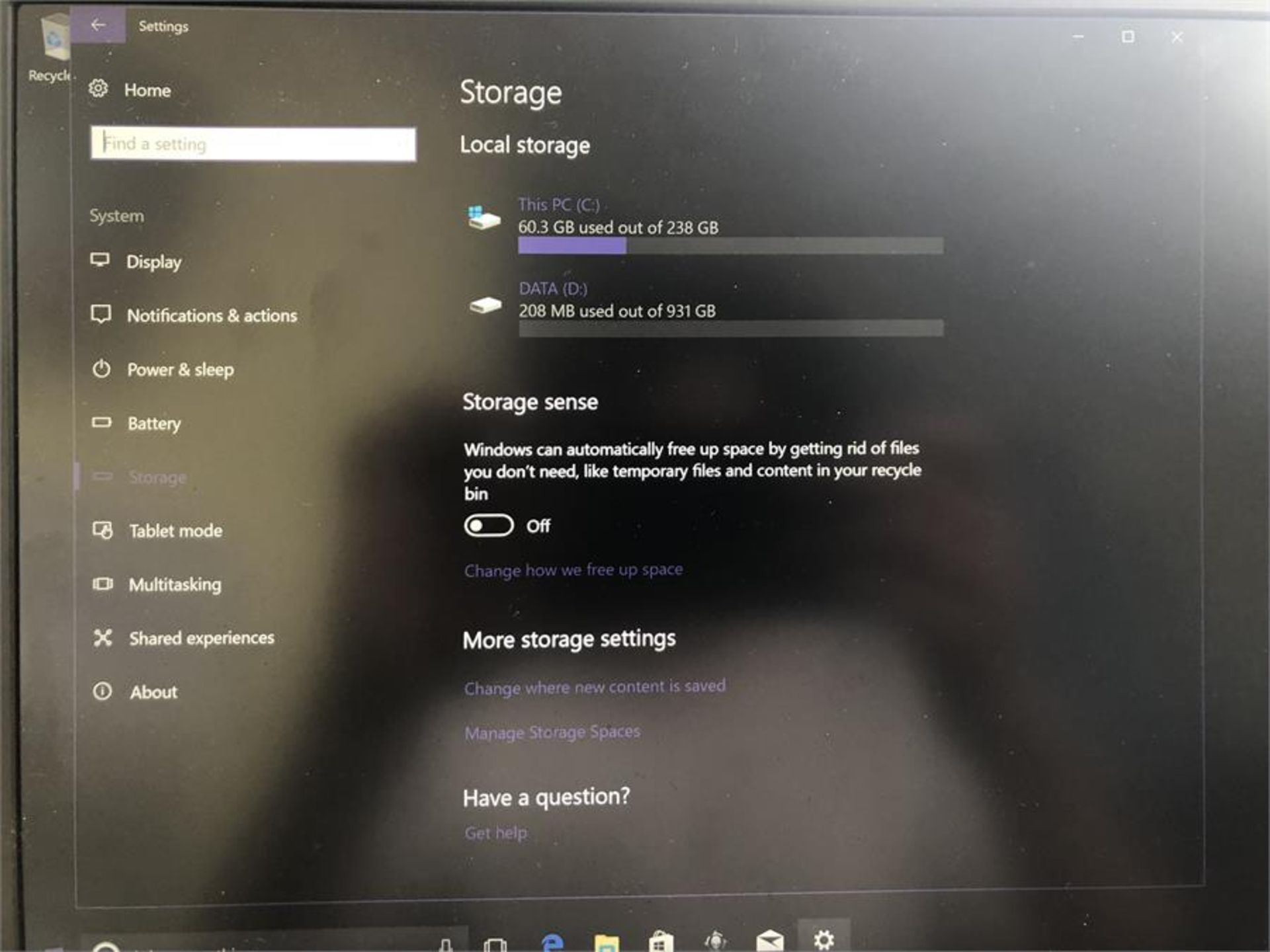 Alienware 15" R3 Gaming Laptop - Windows 10 - Intel i5 - 238GB - Image 4 of 7