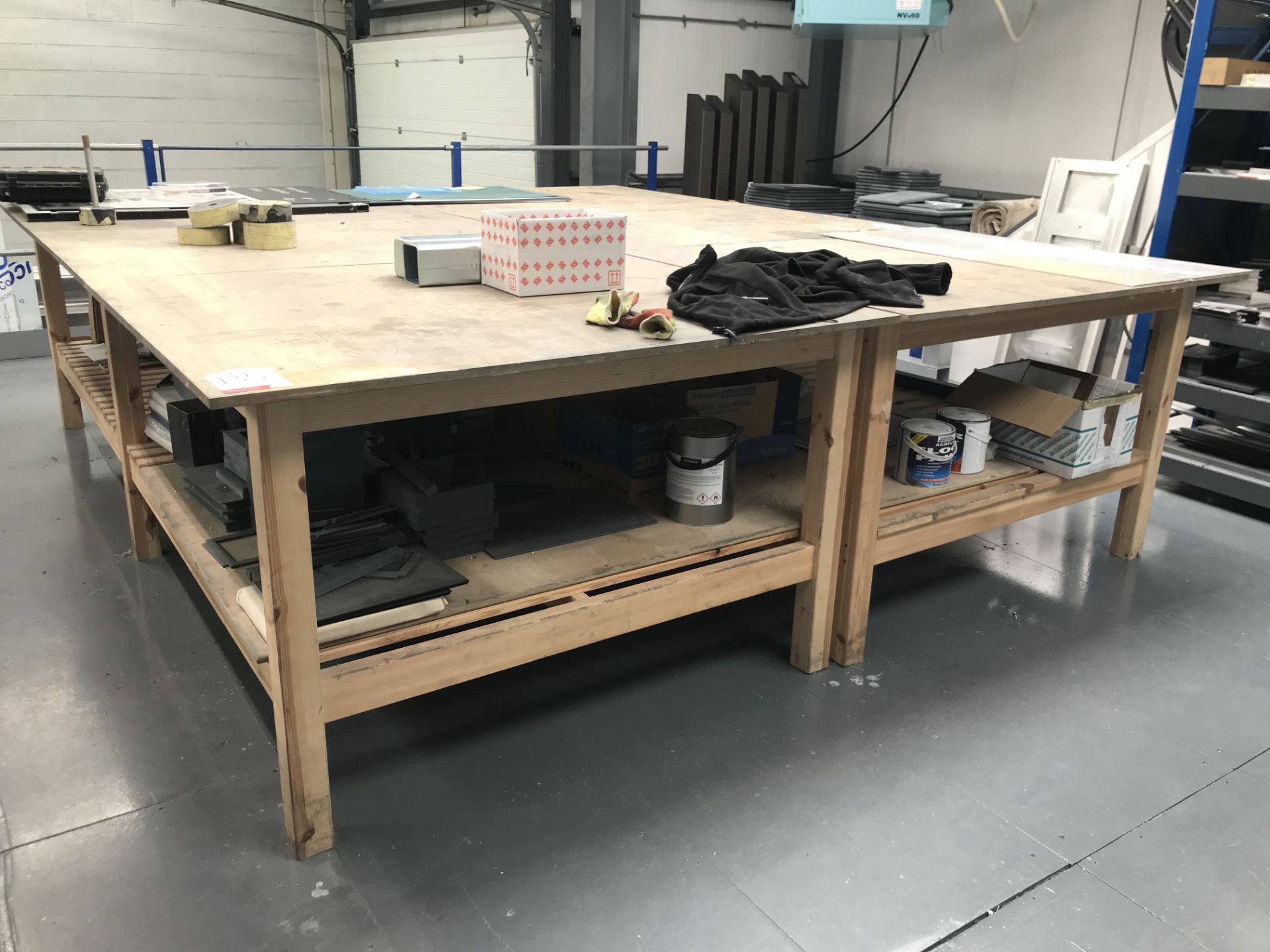 7 x Wooden Workshop Benches as per Pictures - Image 2 of 8