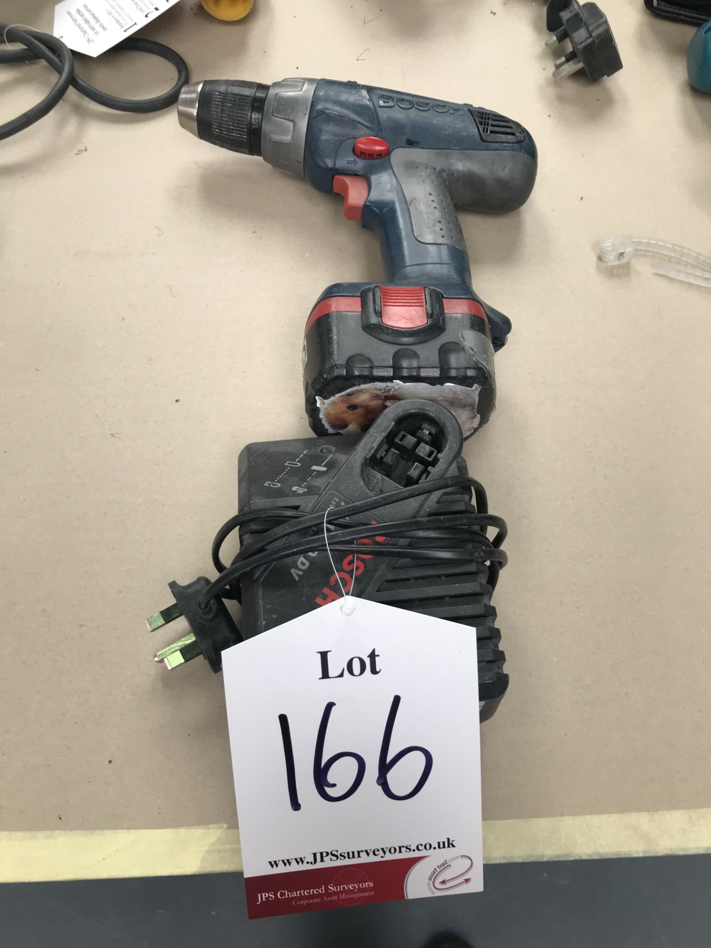Bosch Power Drill w/ Charging Station - No sticker for model