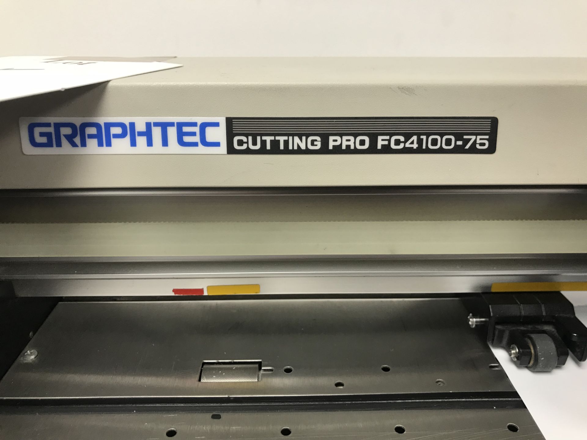 Graphtec FC4100-75 Cutting Pro Vinyl Cutter w/ CD User Manual - Bild 3 aus 6