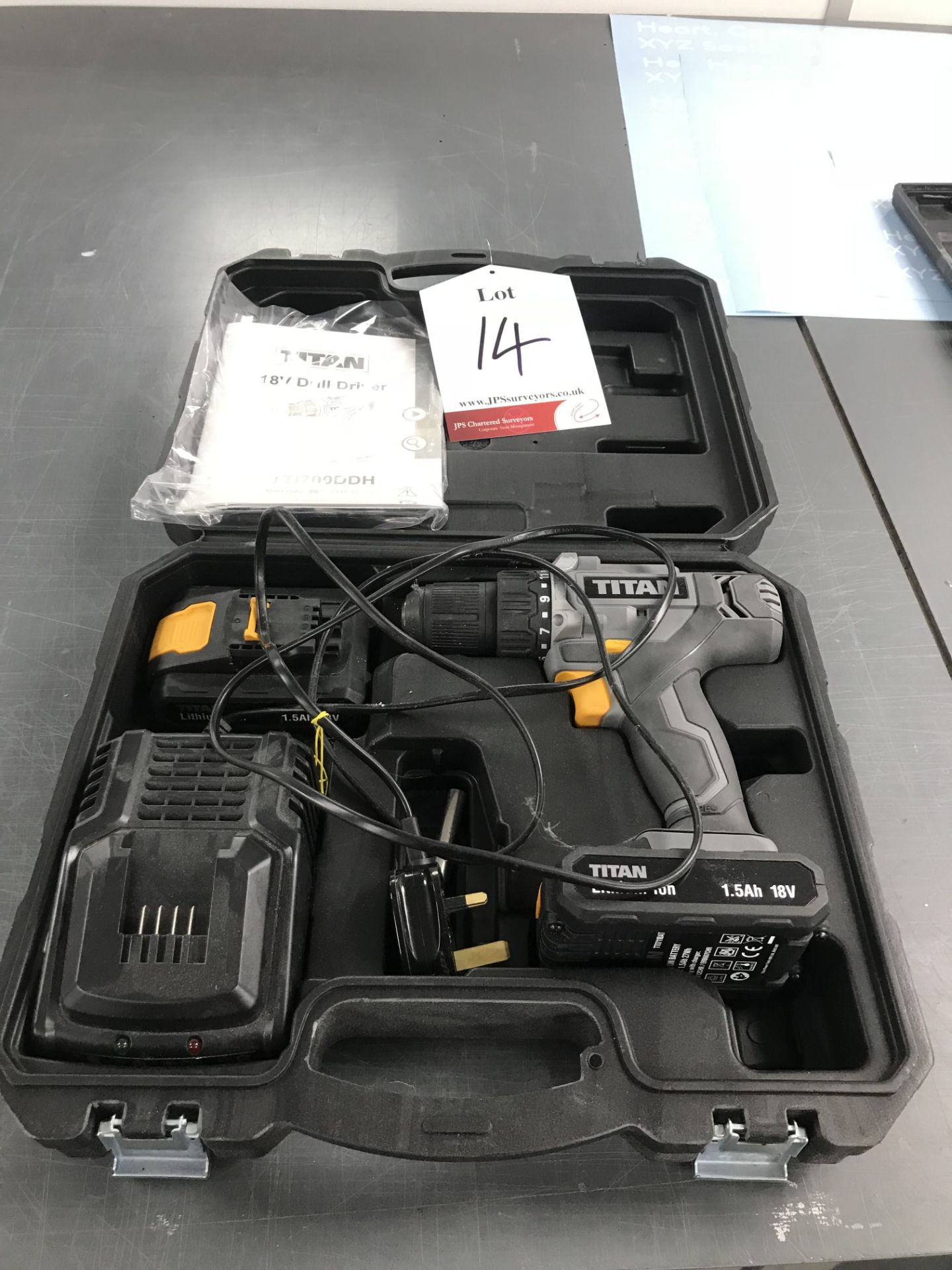 Titan TTI700DDH Cordless Drill Driver / Case, Charger & Spare Battery