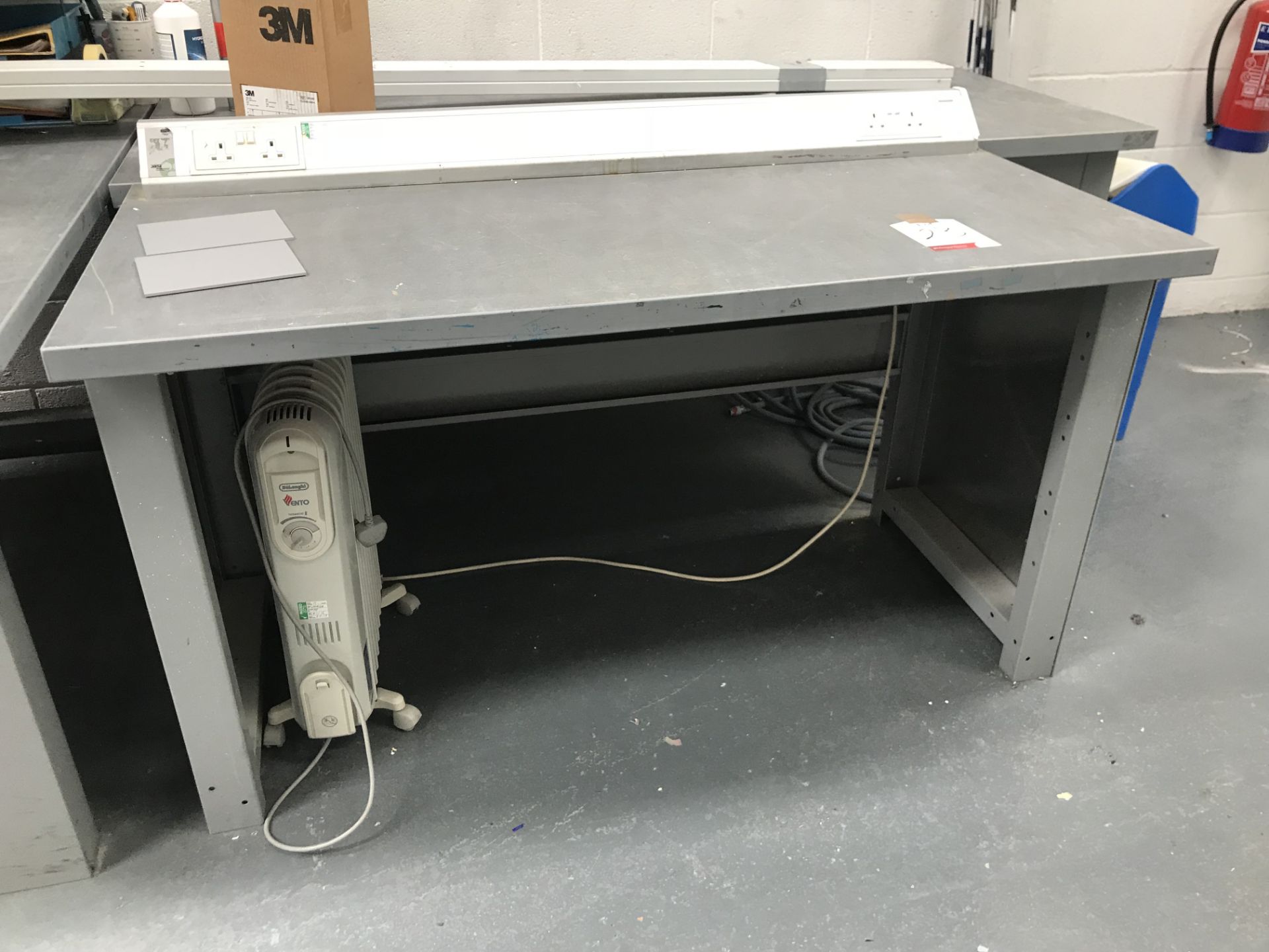 5 x Various Metal Workbenches (2 With Electrical Outlets) - Image 3 of 5