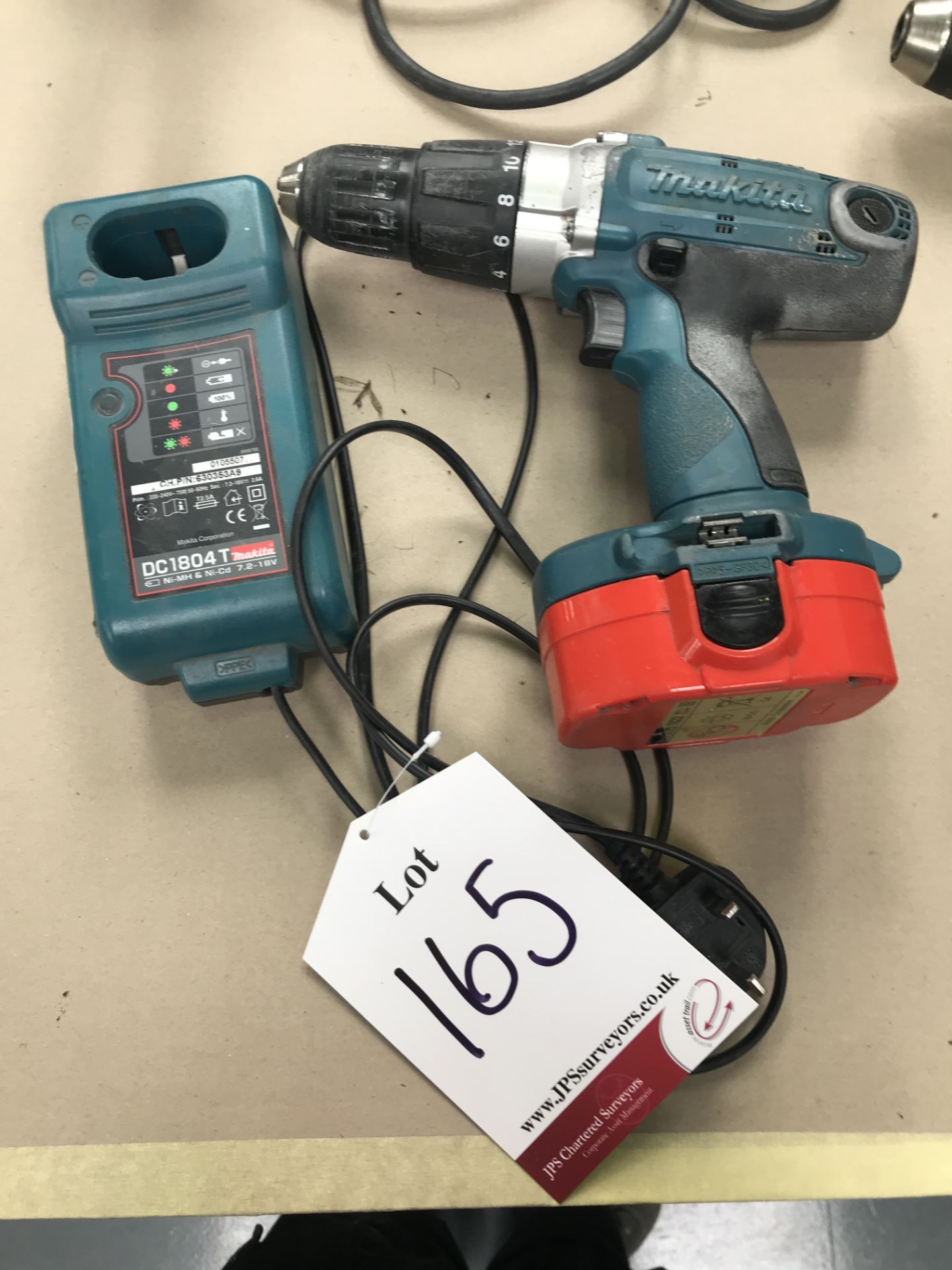 Makita Power Drill w/ Charging Station - No sticker for model