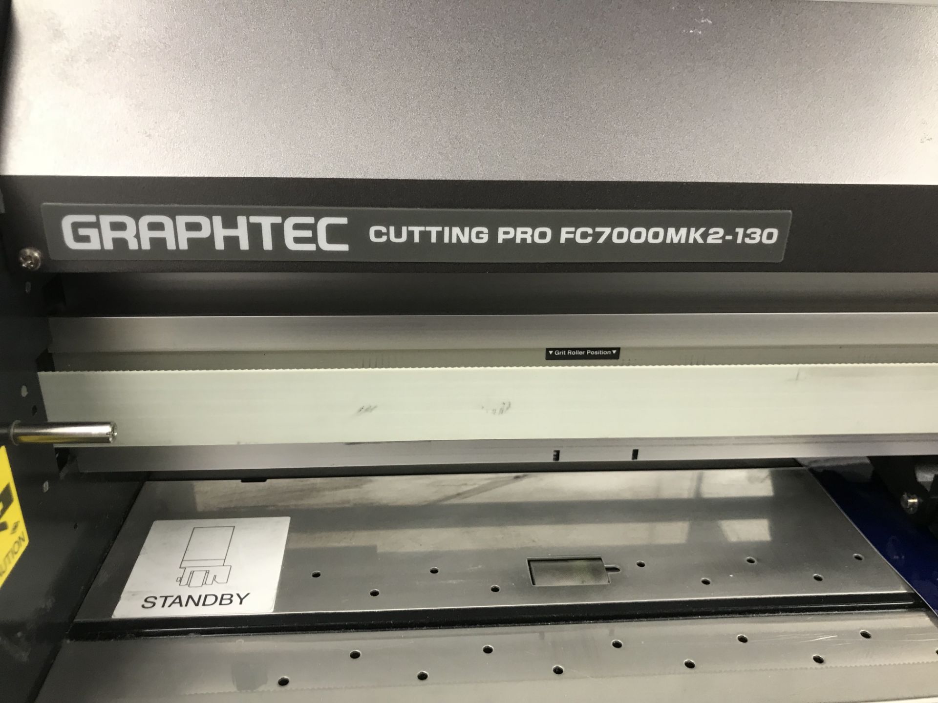 Graphtec FC7000MK2-130 Cutting Pro Vinyl Cutter w/ CD User Manual - Bild 3 aus 8