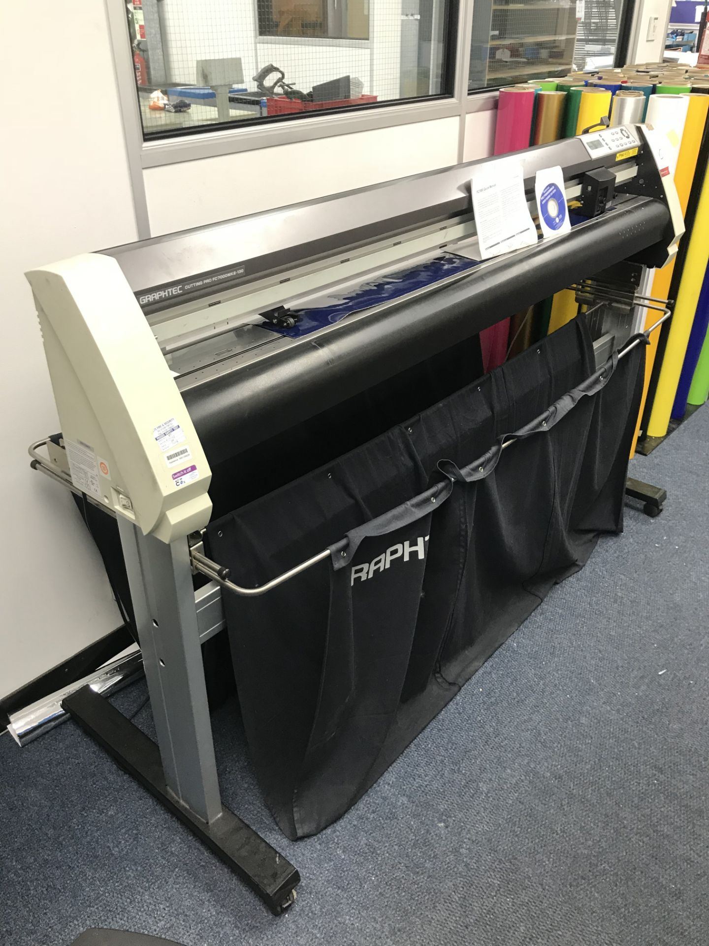 Graphtec FC7000MK2-130 Cutting Pro Vinyl Cutter w/ CD User Manual - Bild 2 aus 8