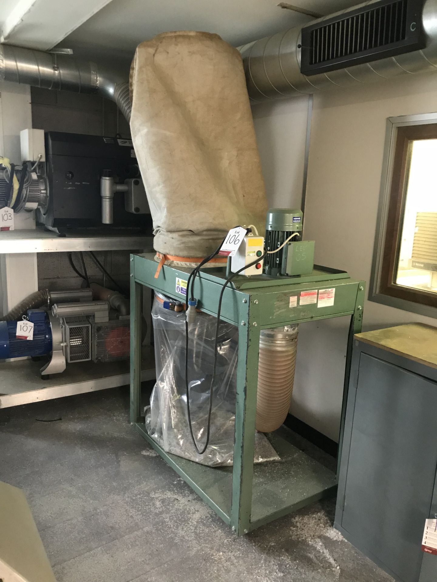 Single Bag Dust Extractor Unit w/ TEC Electric Motor