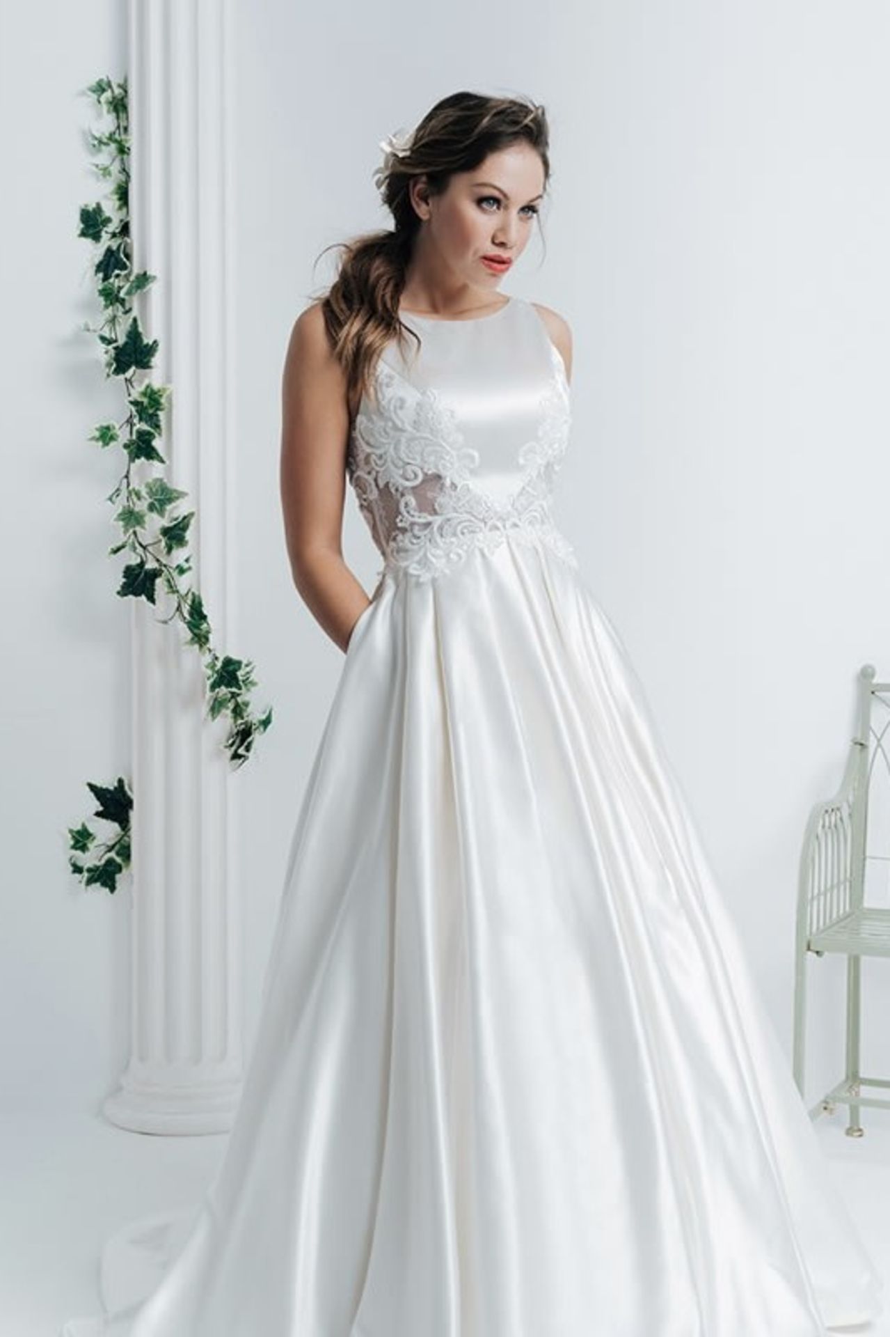 80 x Various Ex-Display Wedding Dresses - Brands inc: LadyBird, White Rose & Lillian West - Bild 47 aus 60